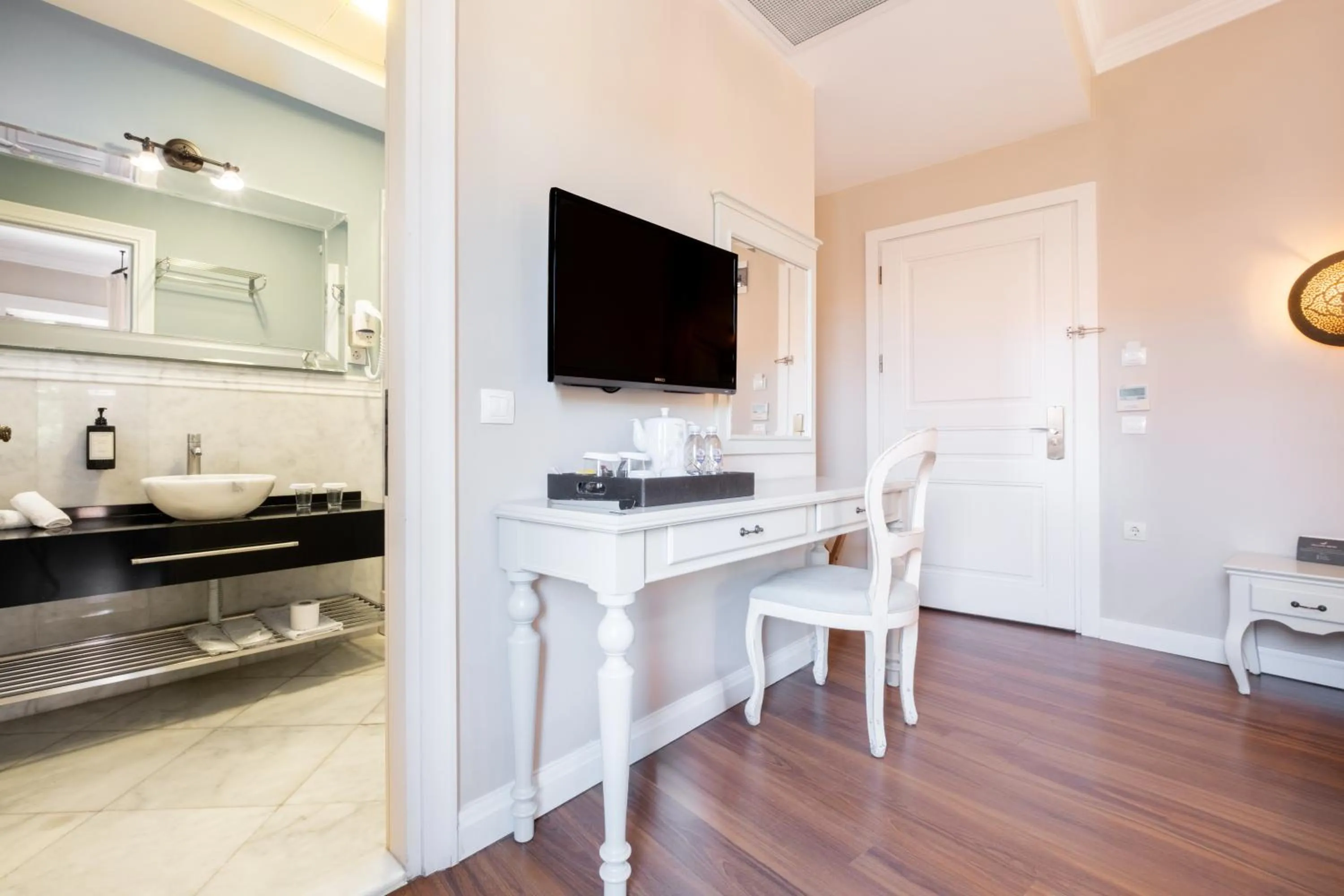 Bathroom in Viento Alacati Hotel