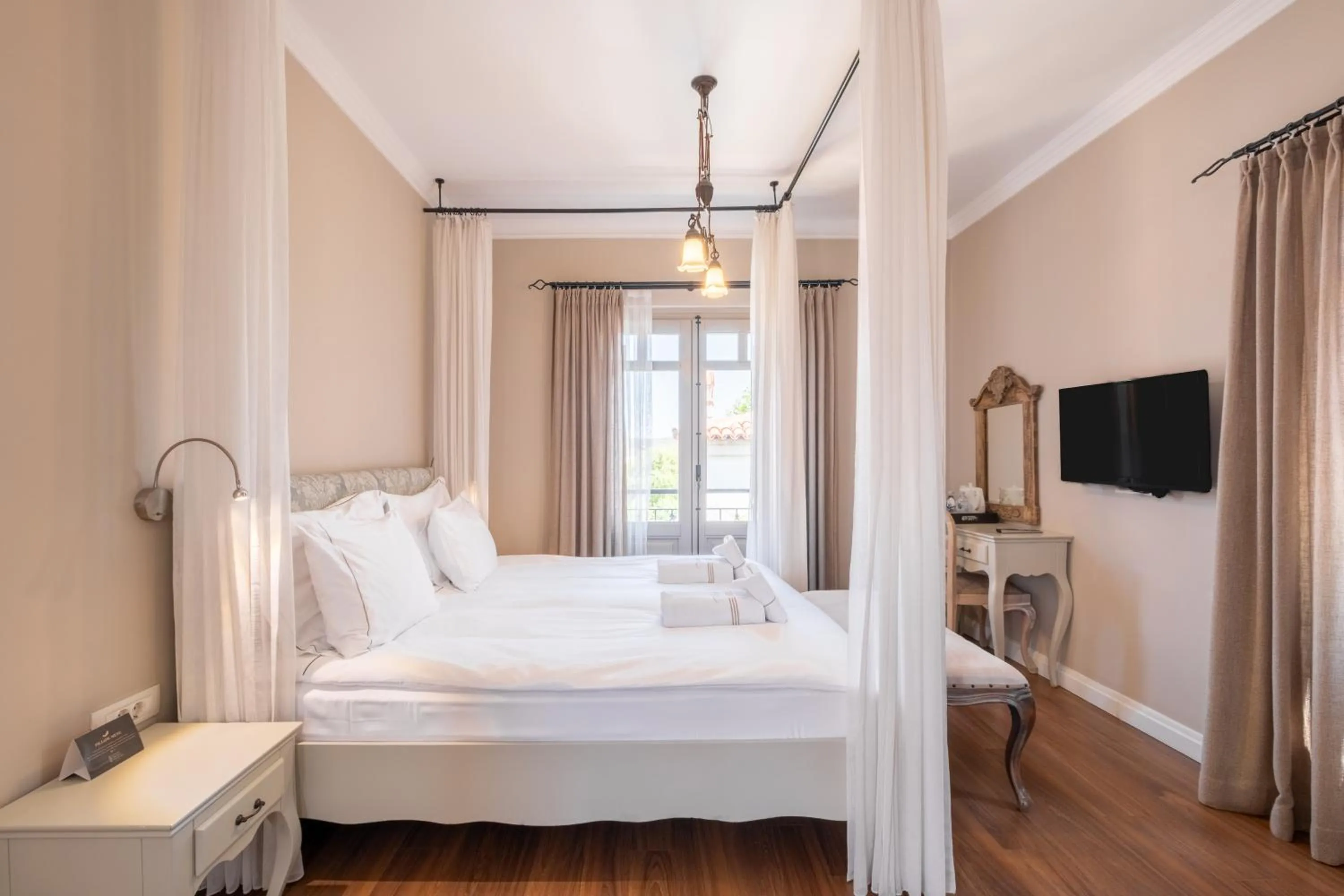 Bed in Viento Alacati Hotel