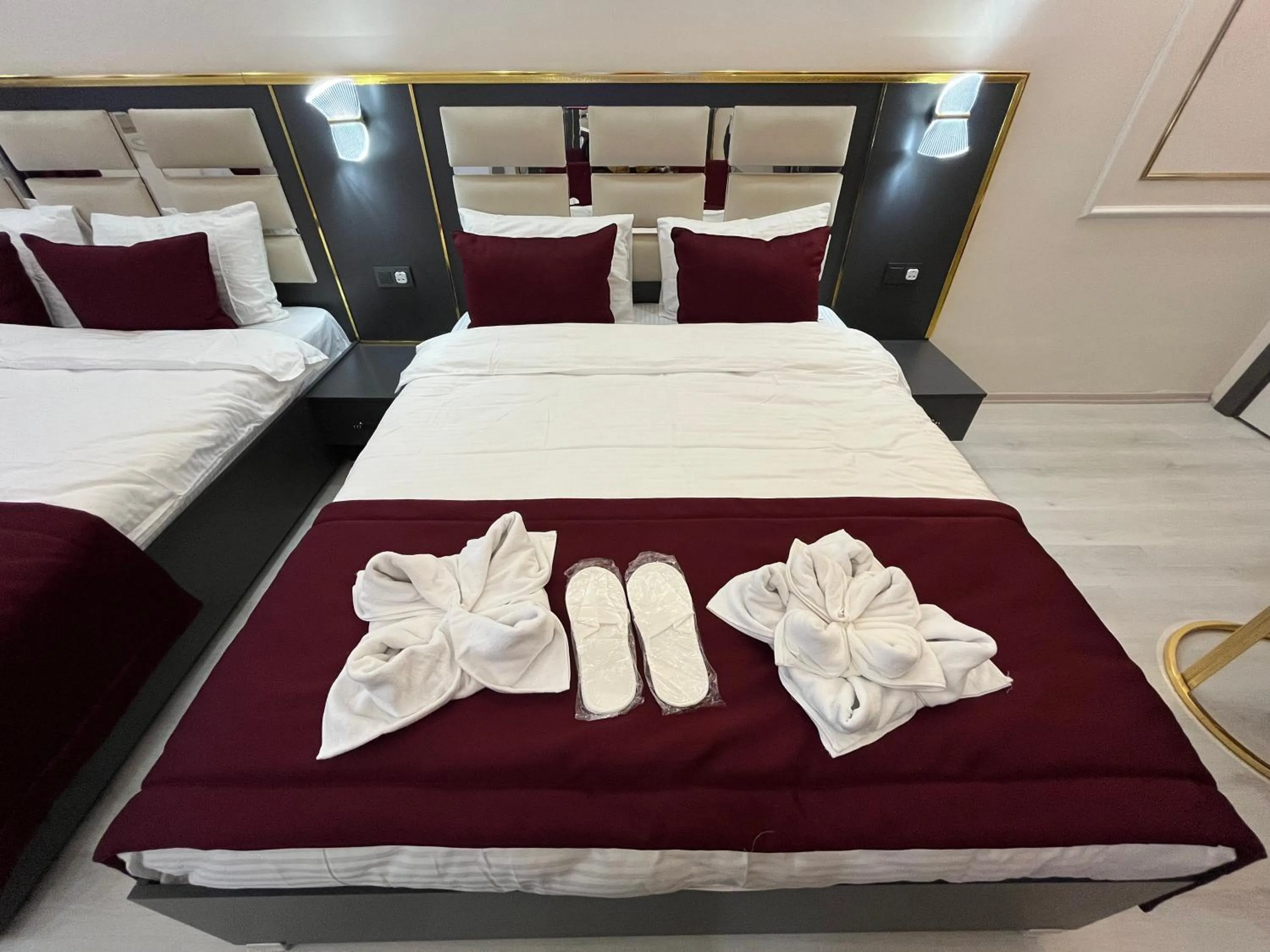 Bed in Lale Sultan Hotel