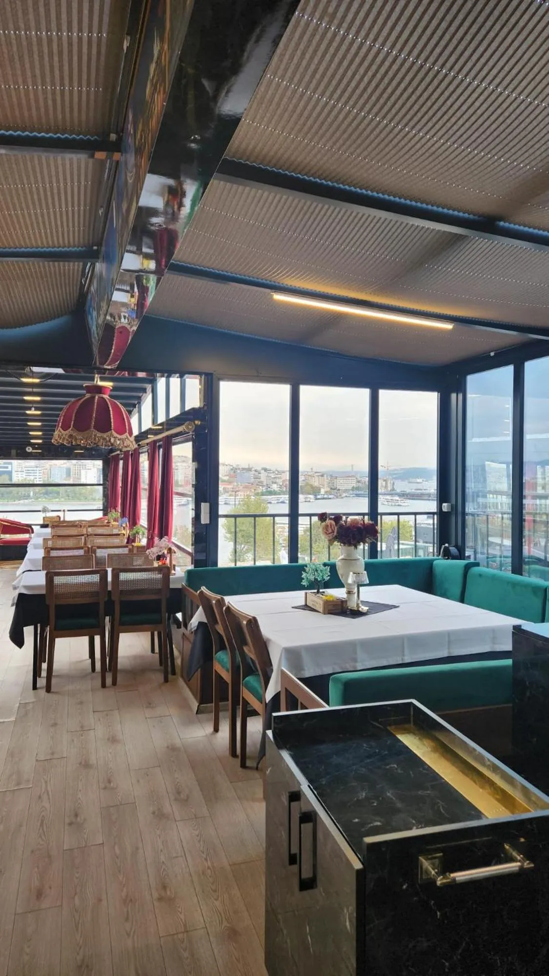 Restaurant/places to eat in Lale Sultan Hotel