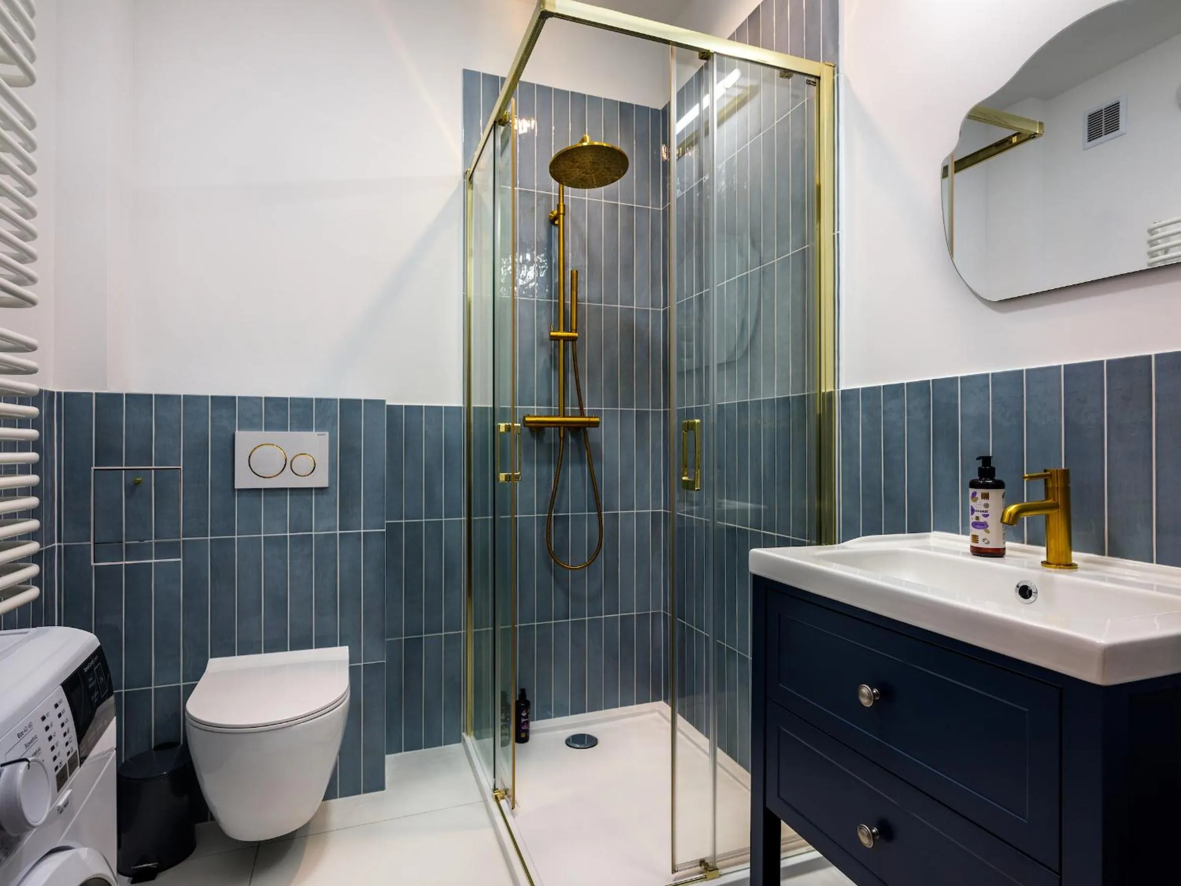Shower in Tyzenhauz Suites Topolowa