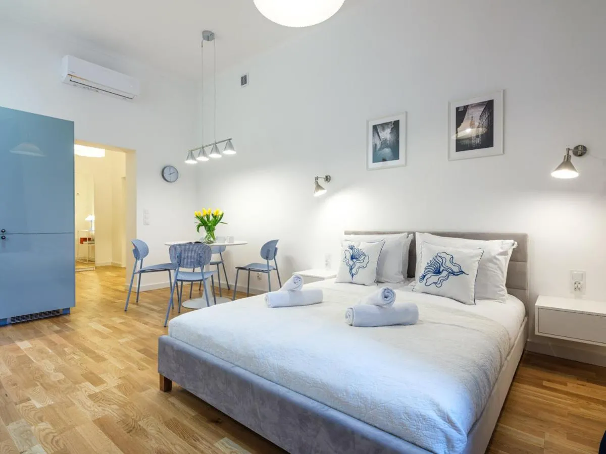 Bed in Tyzenhauz Suites Topolowa