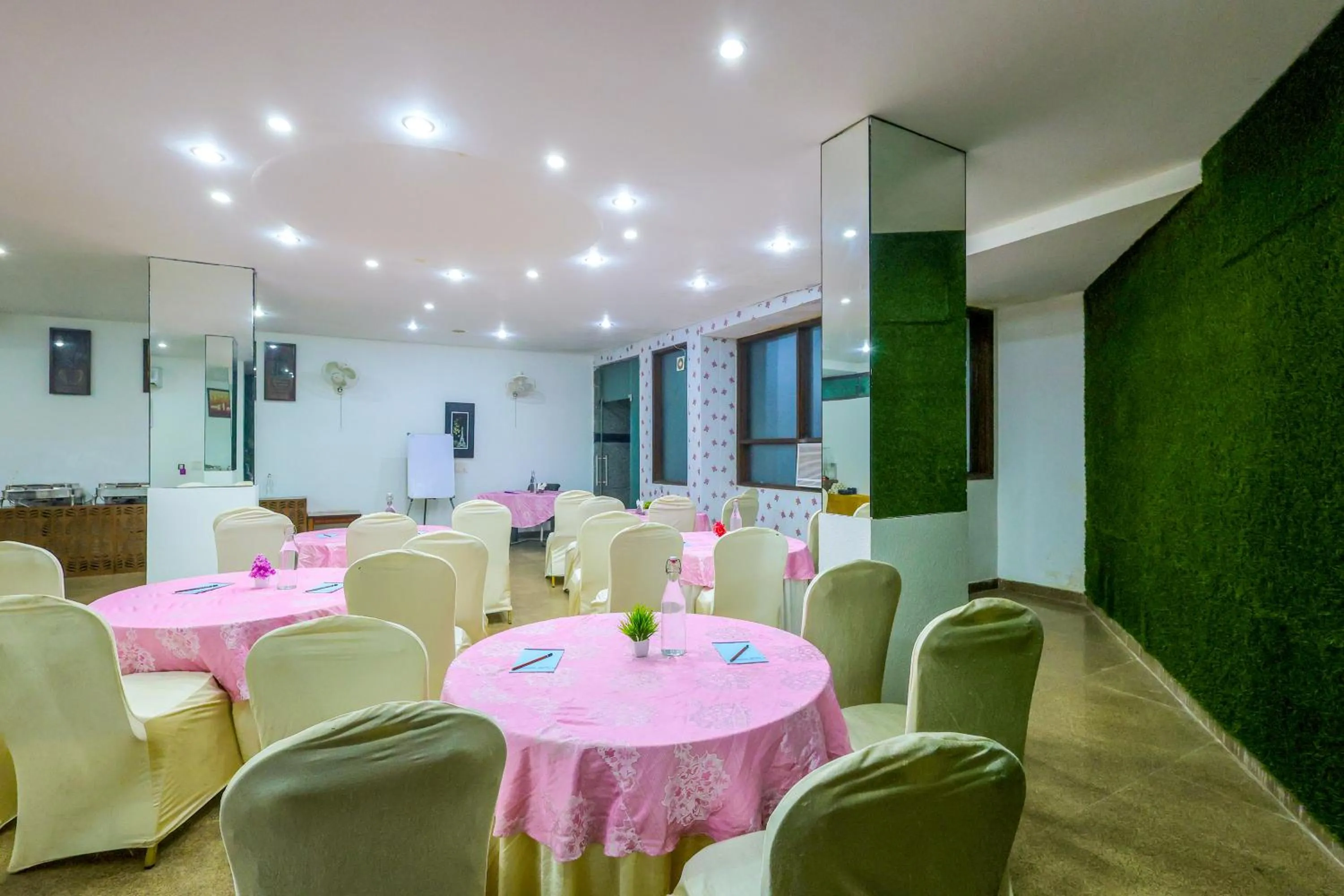 Banquet/Function facilities in Nikko Blue - Boutique Hotel