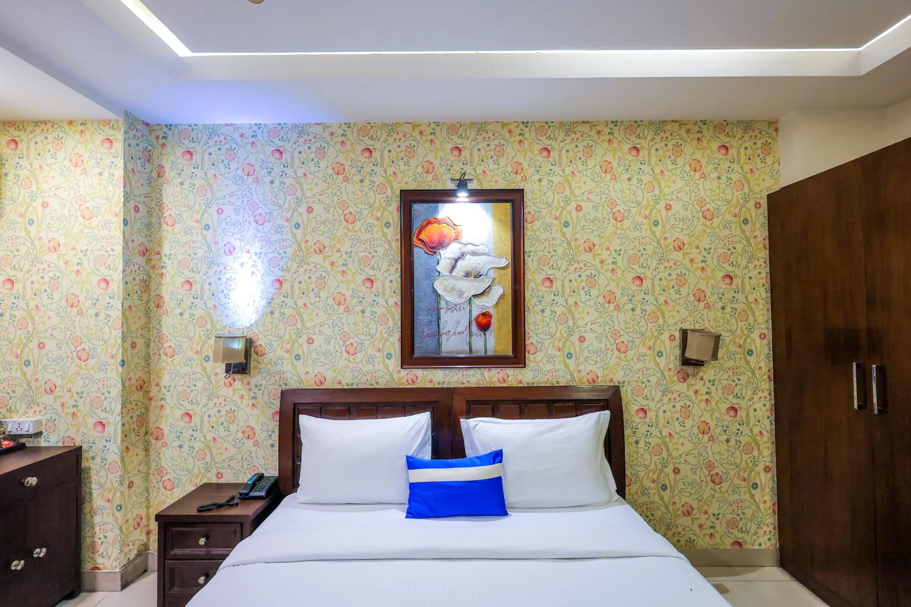 Bedroom, Bed in Nikko Blue - Boutique Hotel