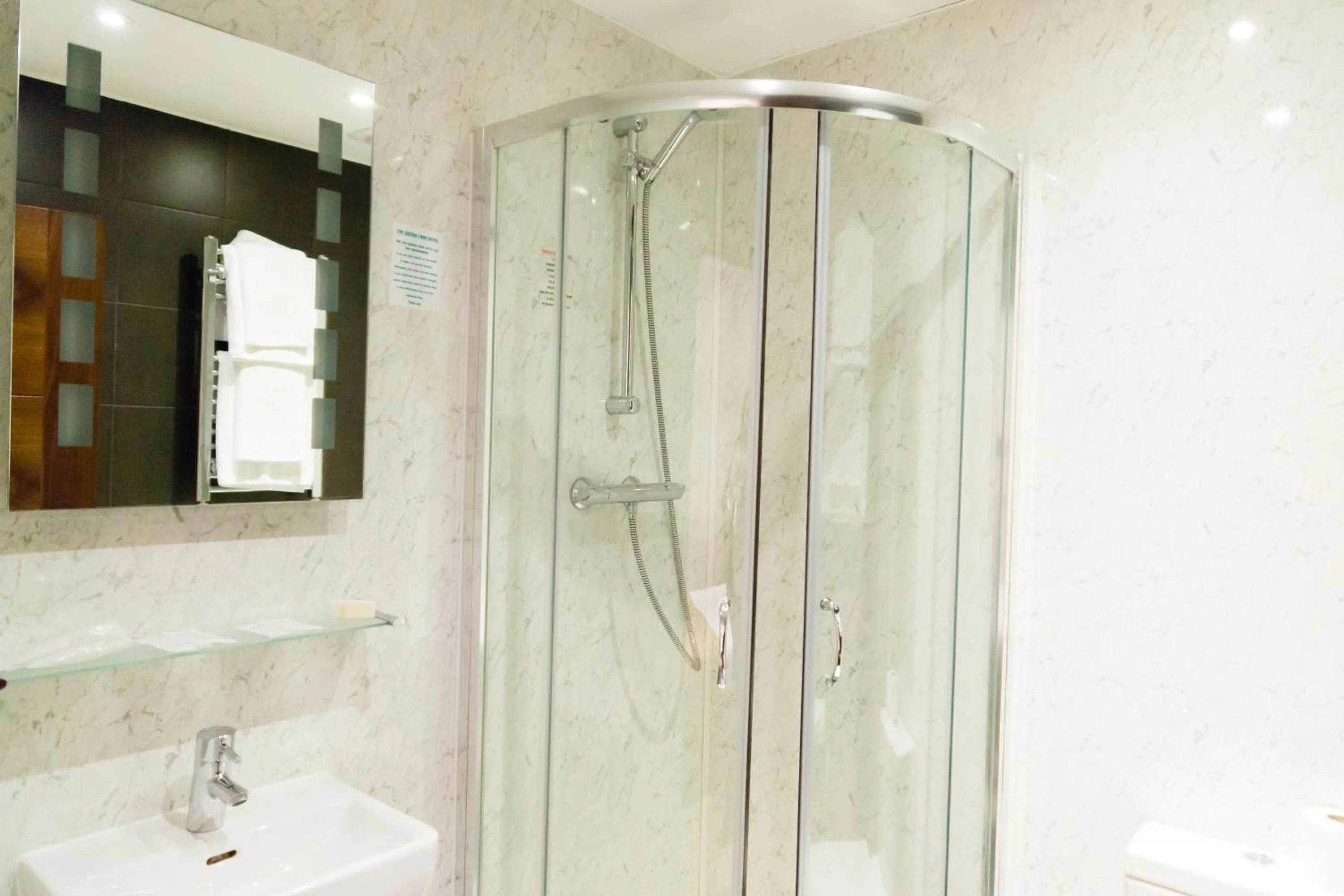 Shower in Queens Park Premier London Hyde Park