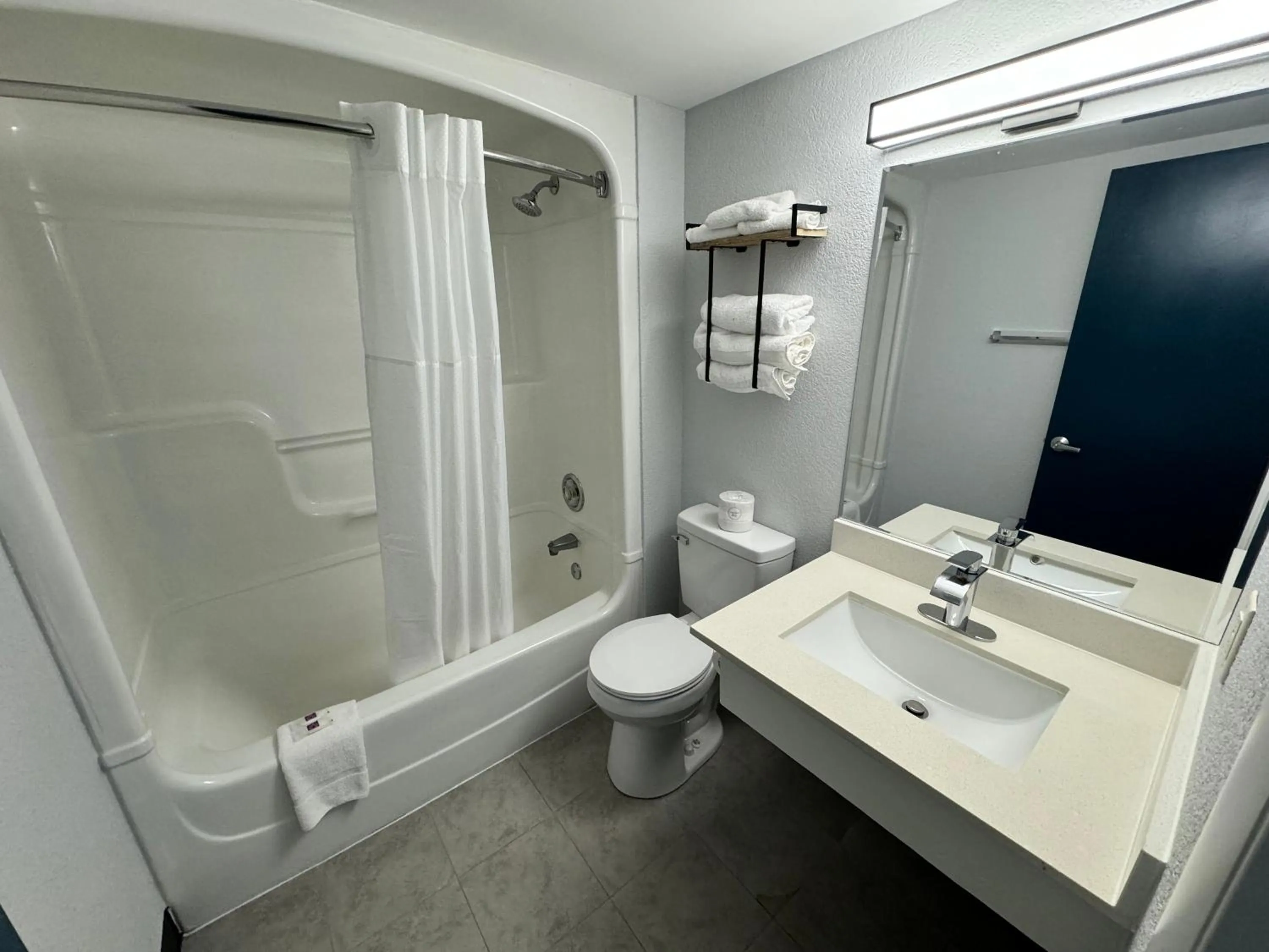 Bathroom in Studio 6 Suites East Syracuse Airport