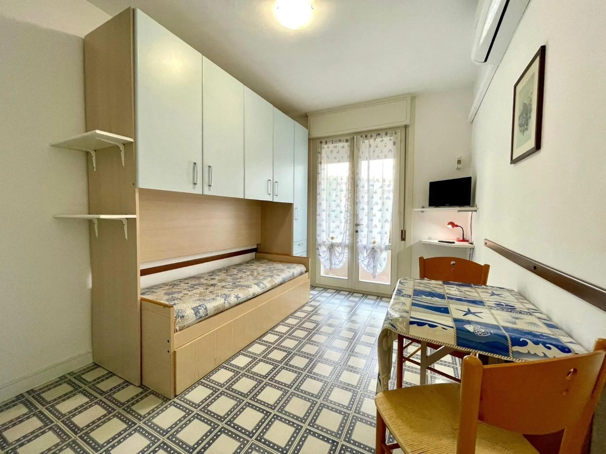 Cozy studio near the beach