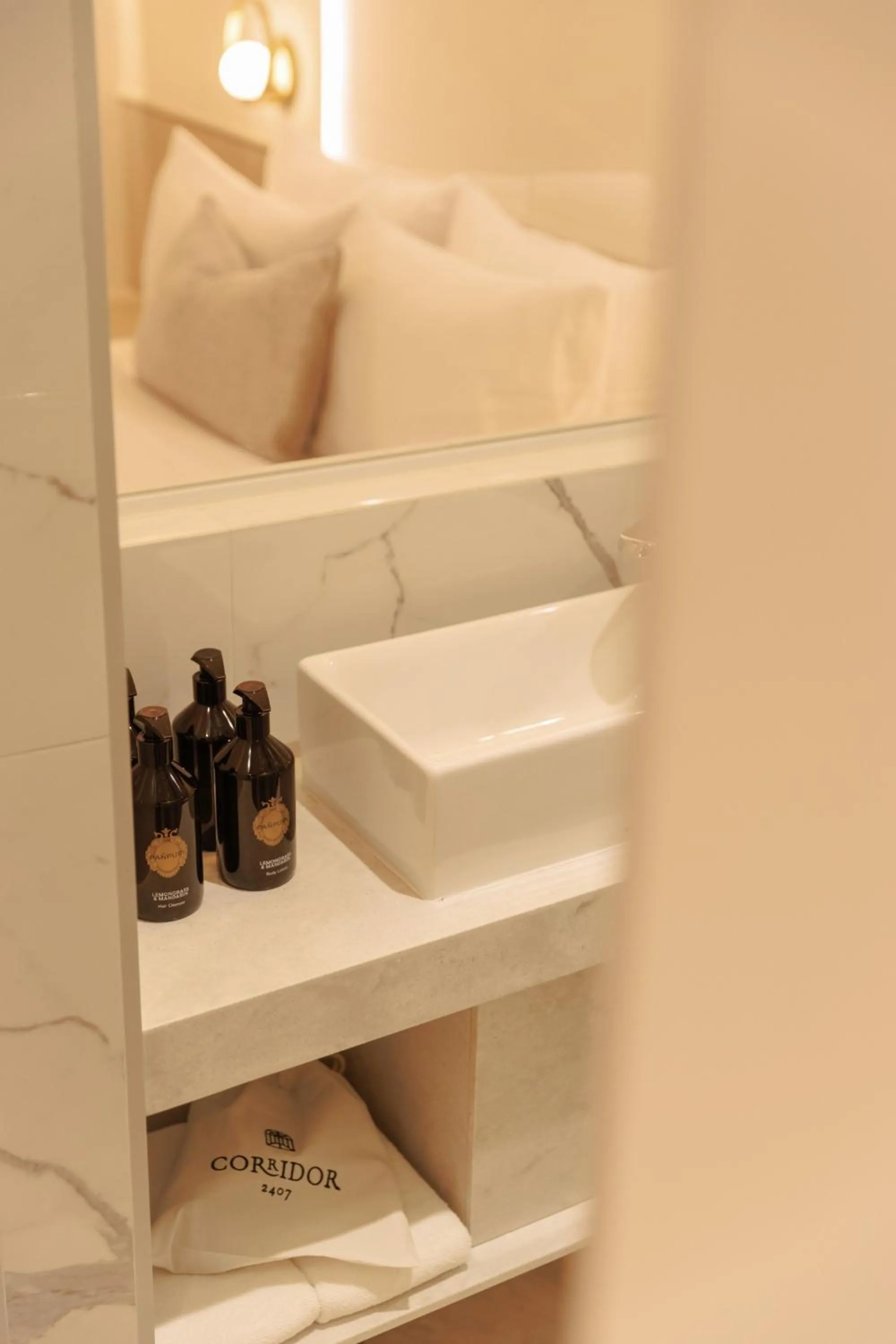 Bed in CORRIDOR 2407