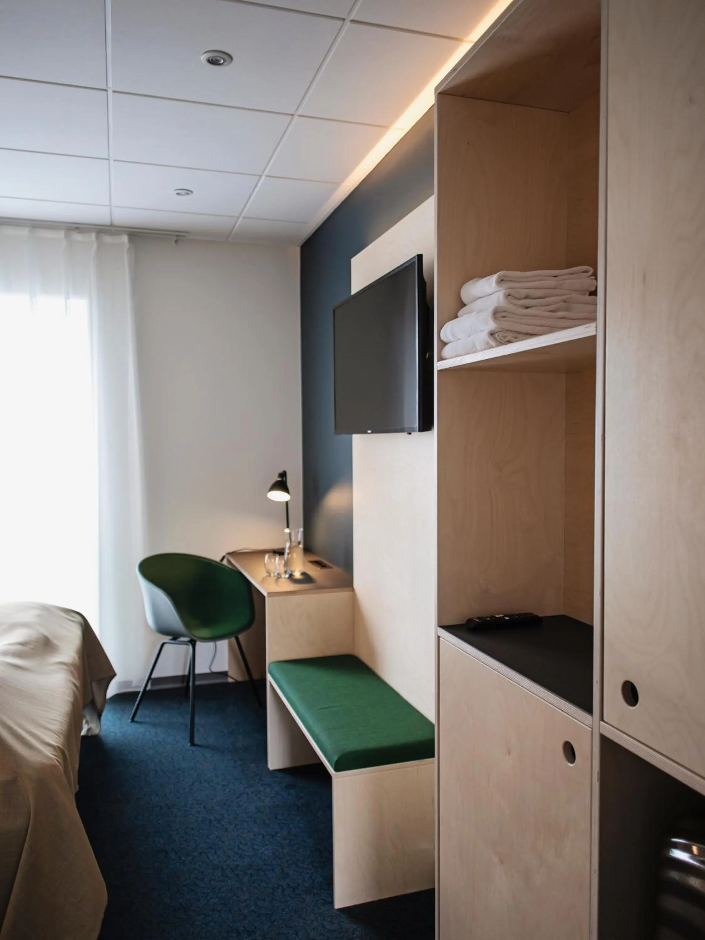 TV and multimedia in 62N Hotel - City Center