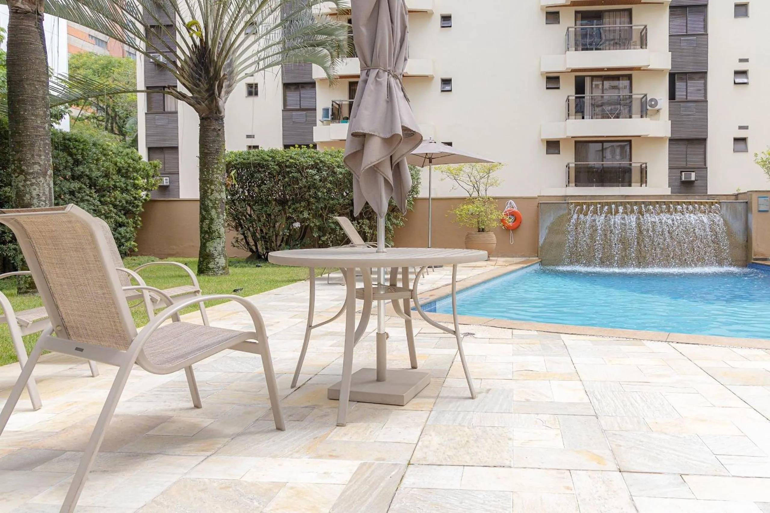 Swimming pool in Elegant Flat Internacional Plaza-Garagem e Piscina