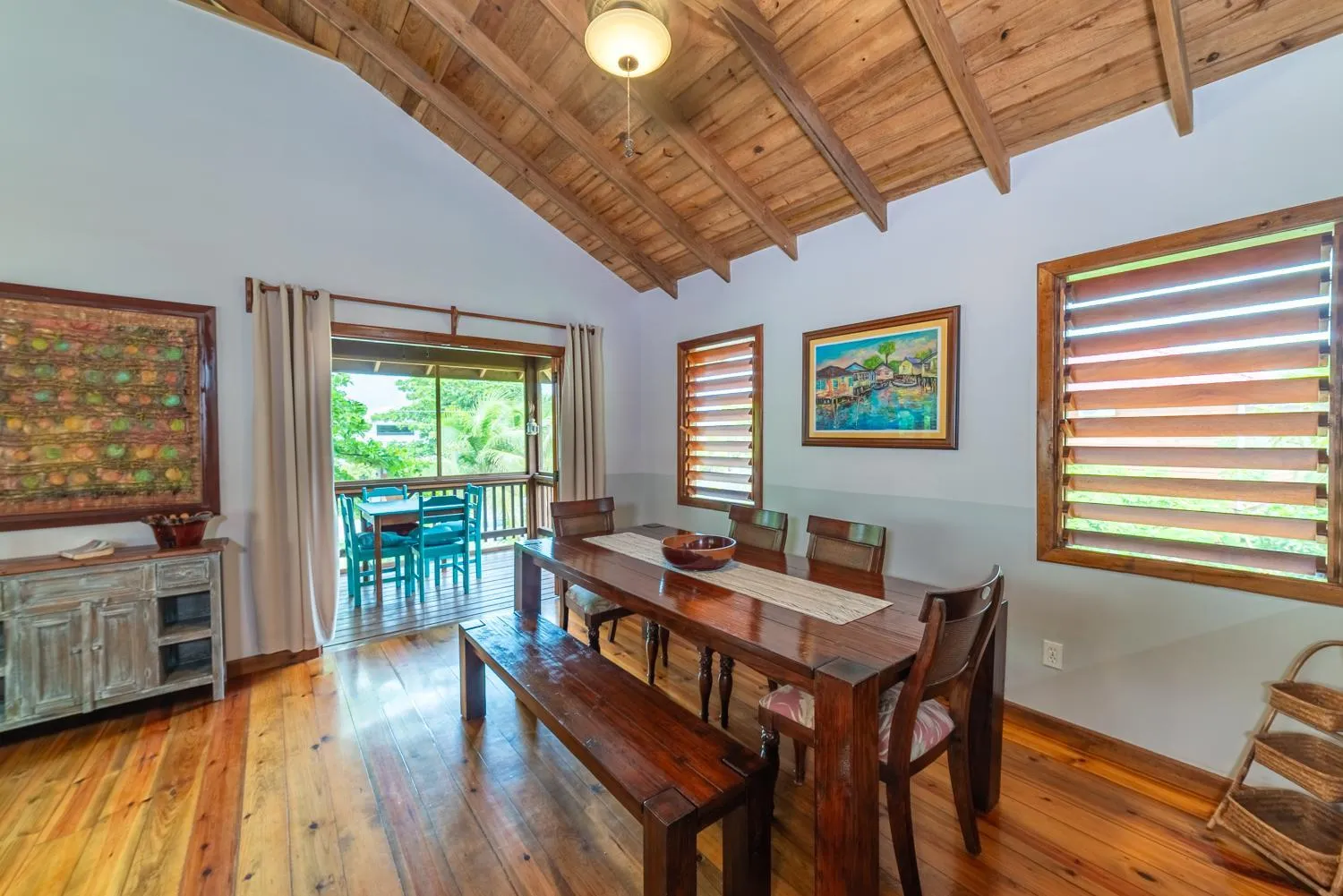 Dining area in Cocolobo Resort