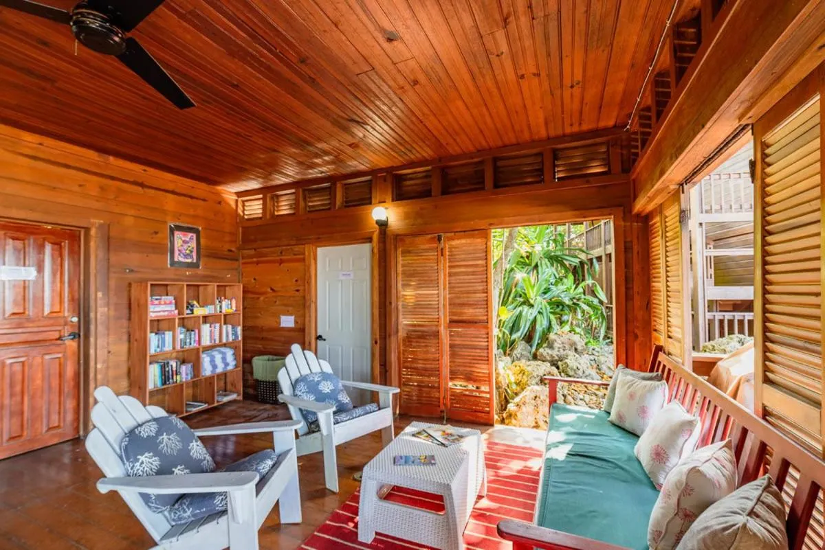 Seating area in Cocolobo Resort