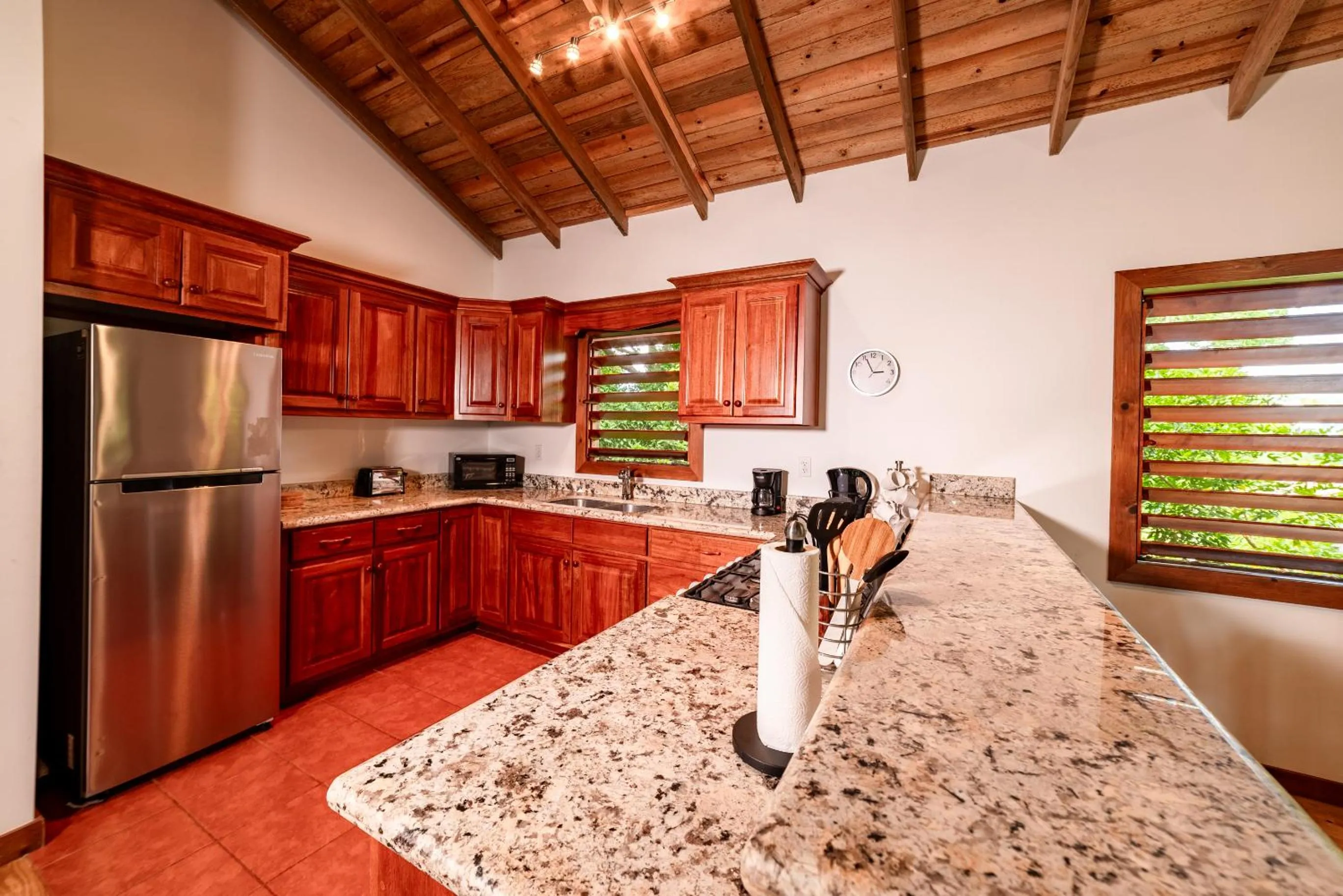 kitchen in Cocolobo Resort