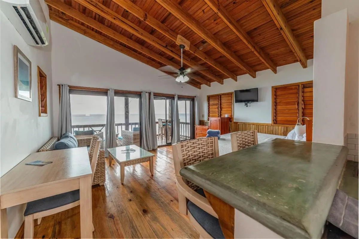 Photo of the whole room in Cocolobo Resort