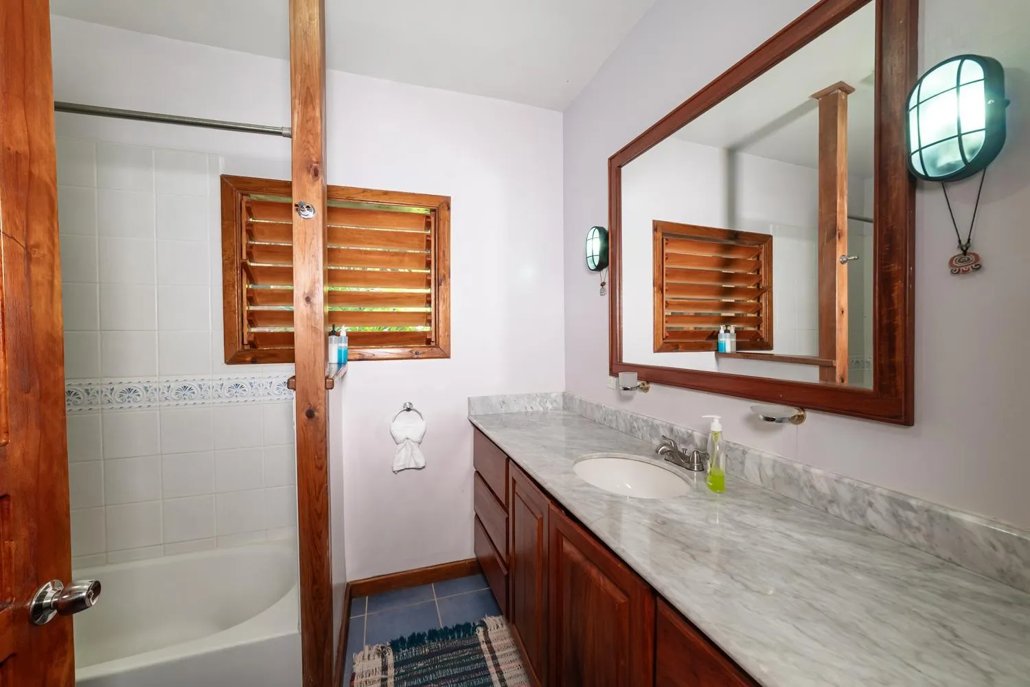 Bathroom in Cocolobo Resort