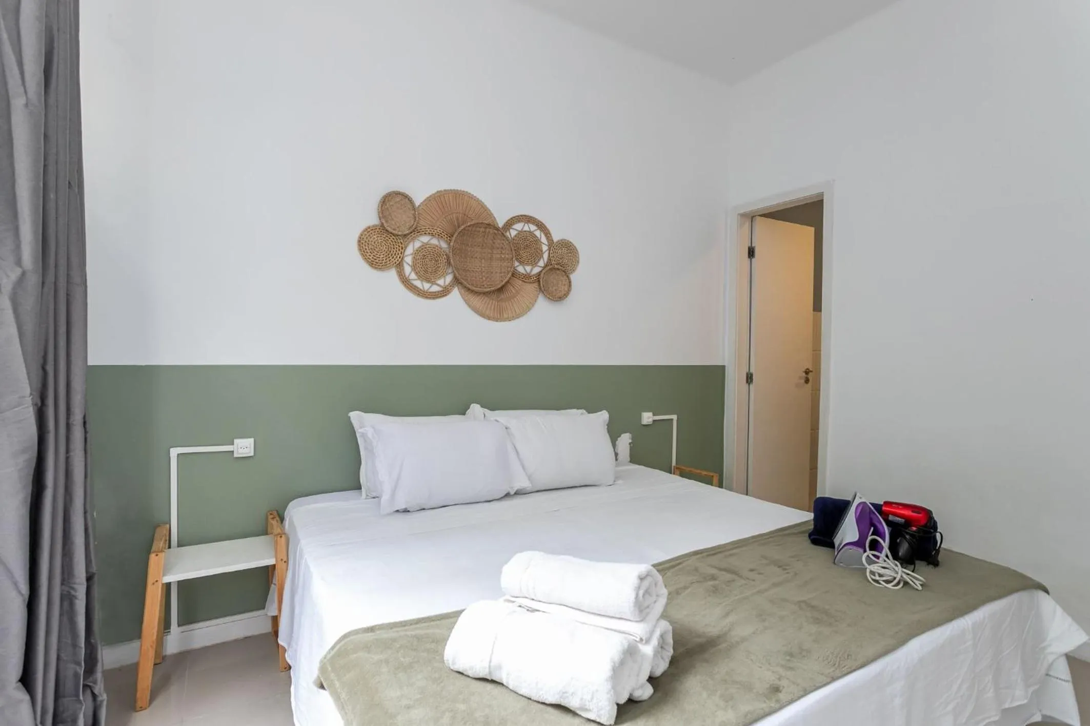 Bedroom in Must Leblon - pacote: 4 Hóspedes, Praia + 1 Ticket