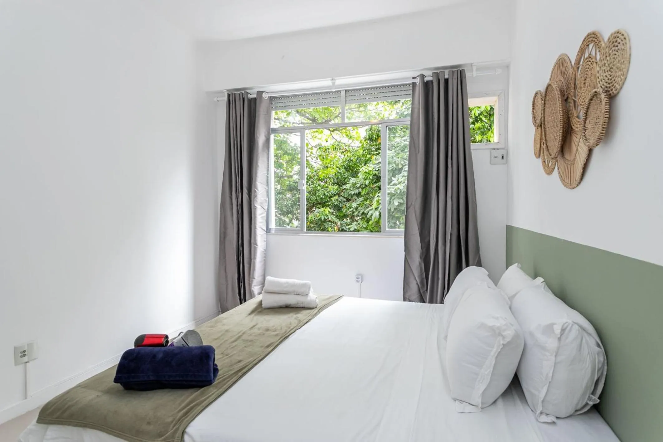 Bedroom in Must Leblon - pacote: 4 Hóspedes, Praia + 1 Ticket