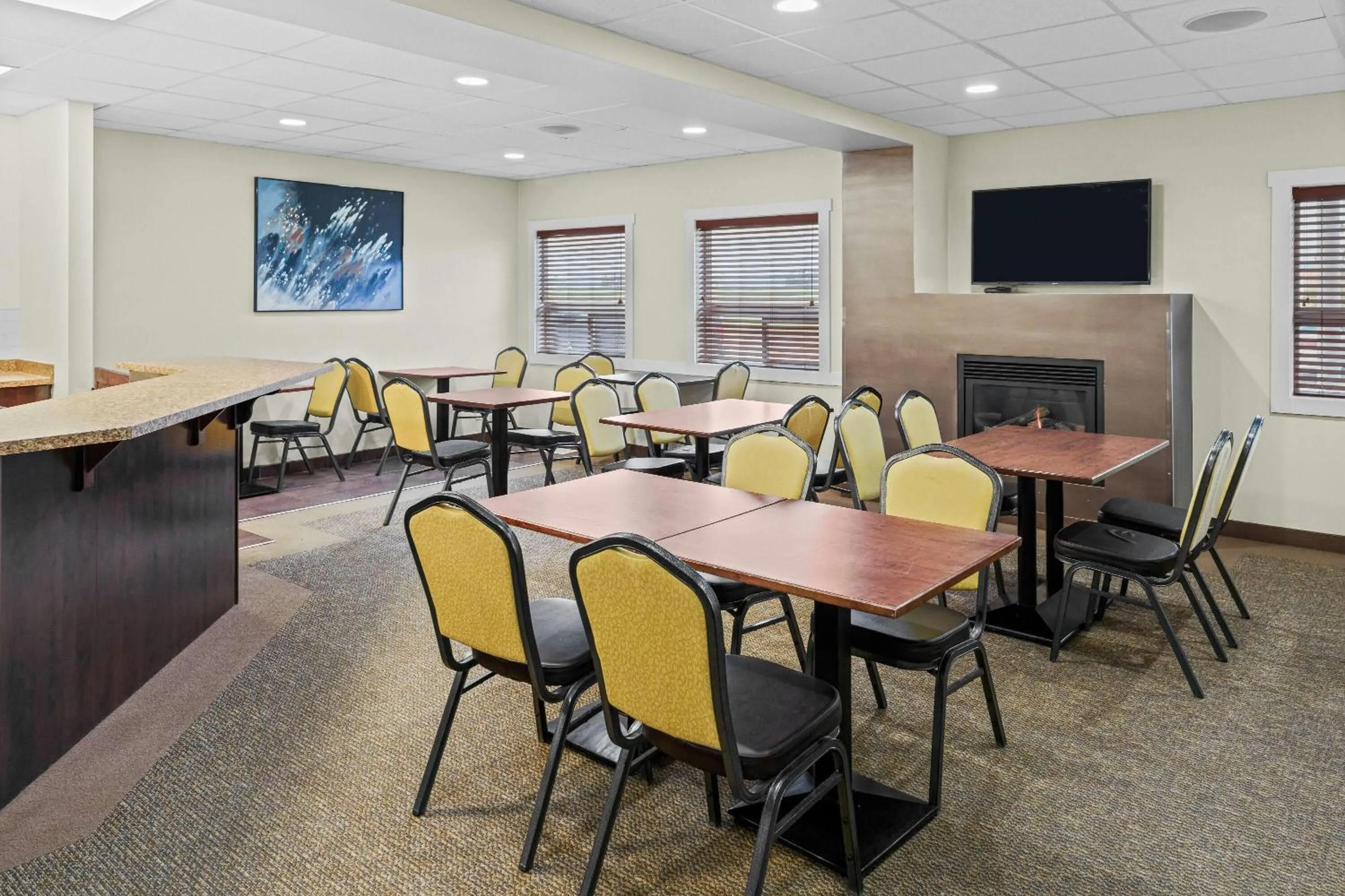Meeting/conference room in Days Inn by Wyndham Lamont