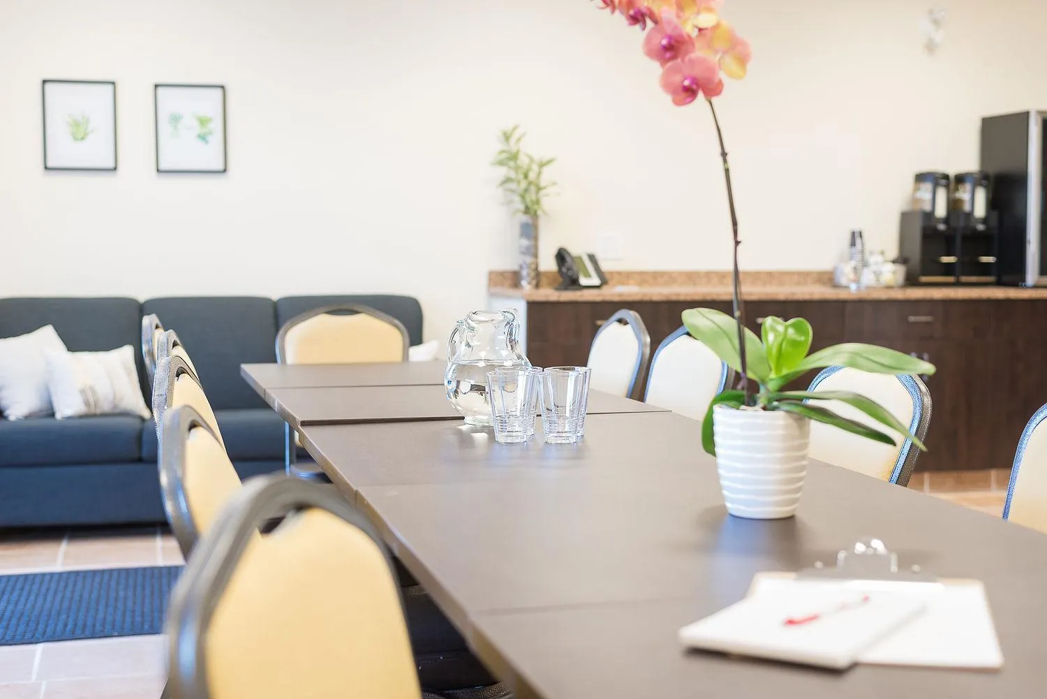 Meeting/conference room in Days Inn by Wyndham Lamont