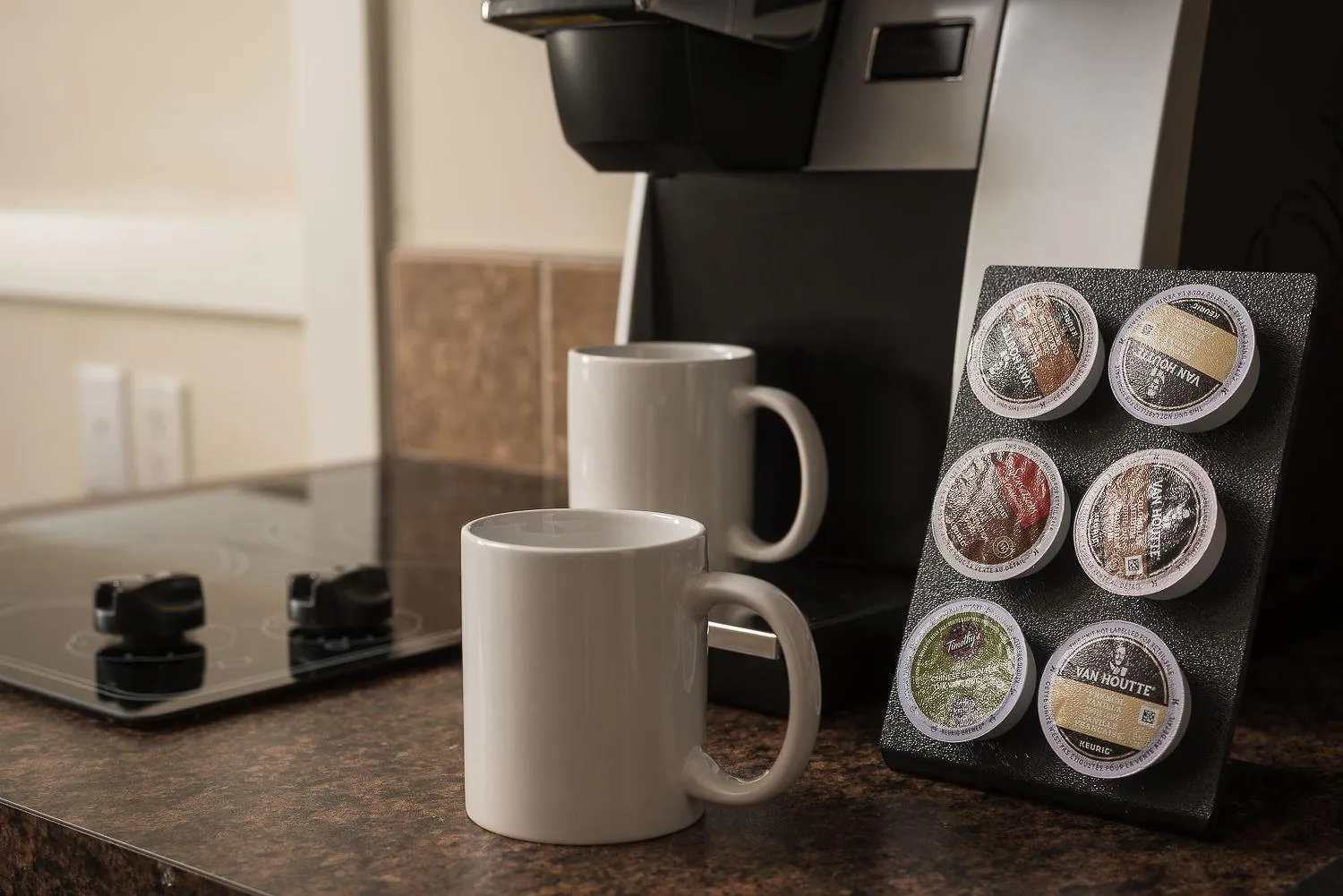 Coffee/tea facilities in Days Inn by Wyndham Lamont