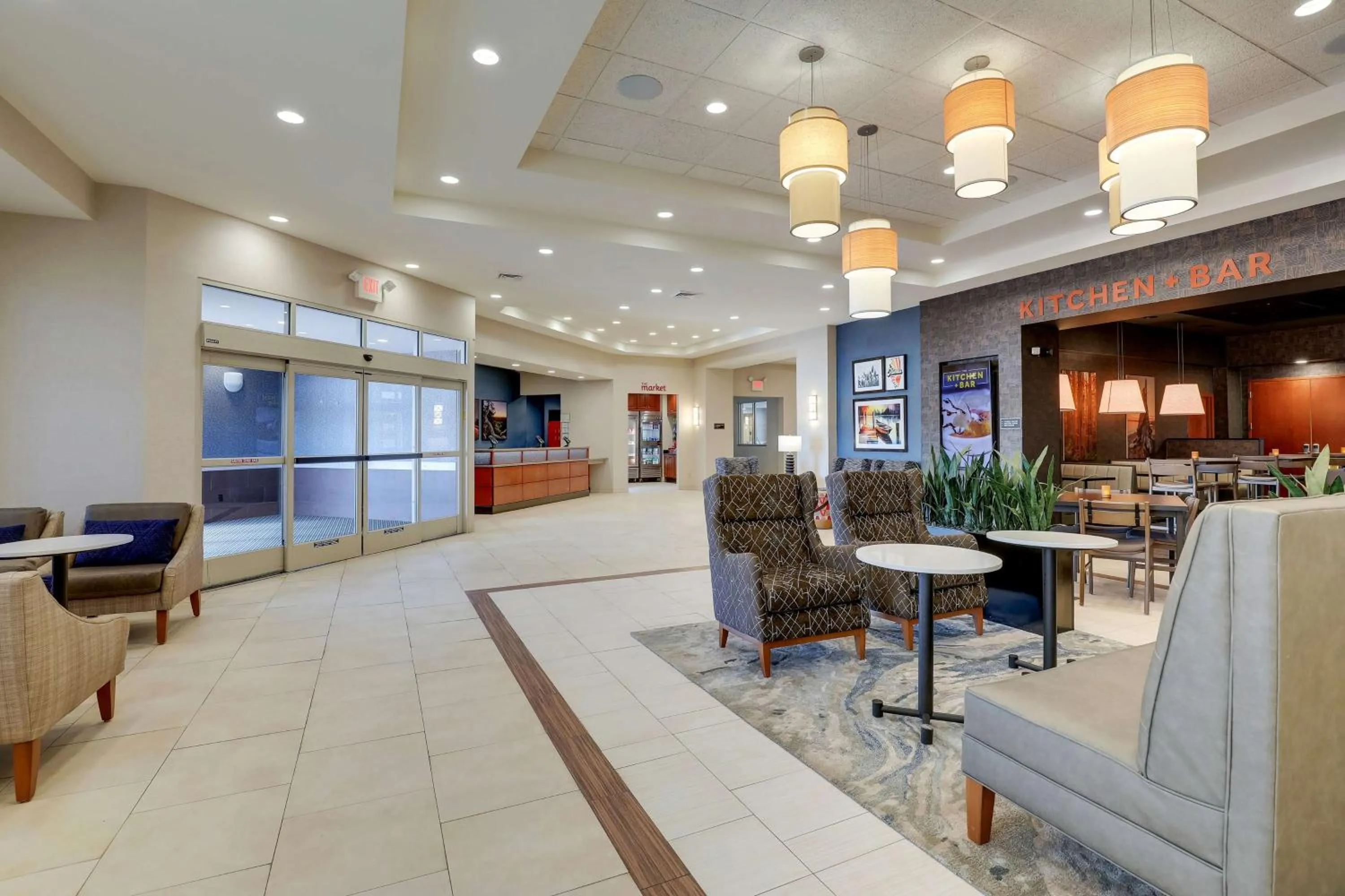 Lobby or reception in Drury Plaza Hotel Mt Vernon