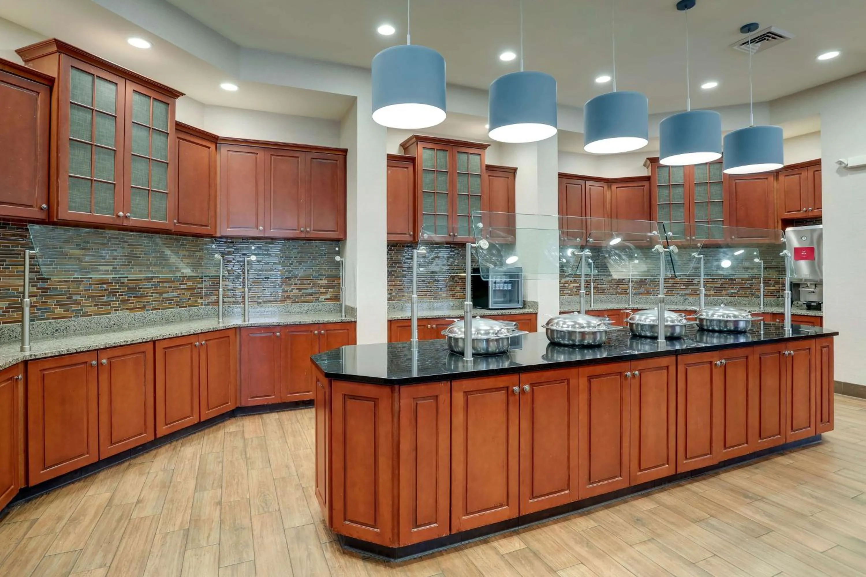 Breakfast in Drury Plaza Hotel Mt Vernon