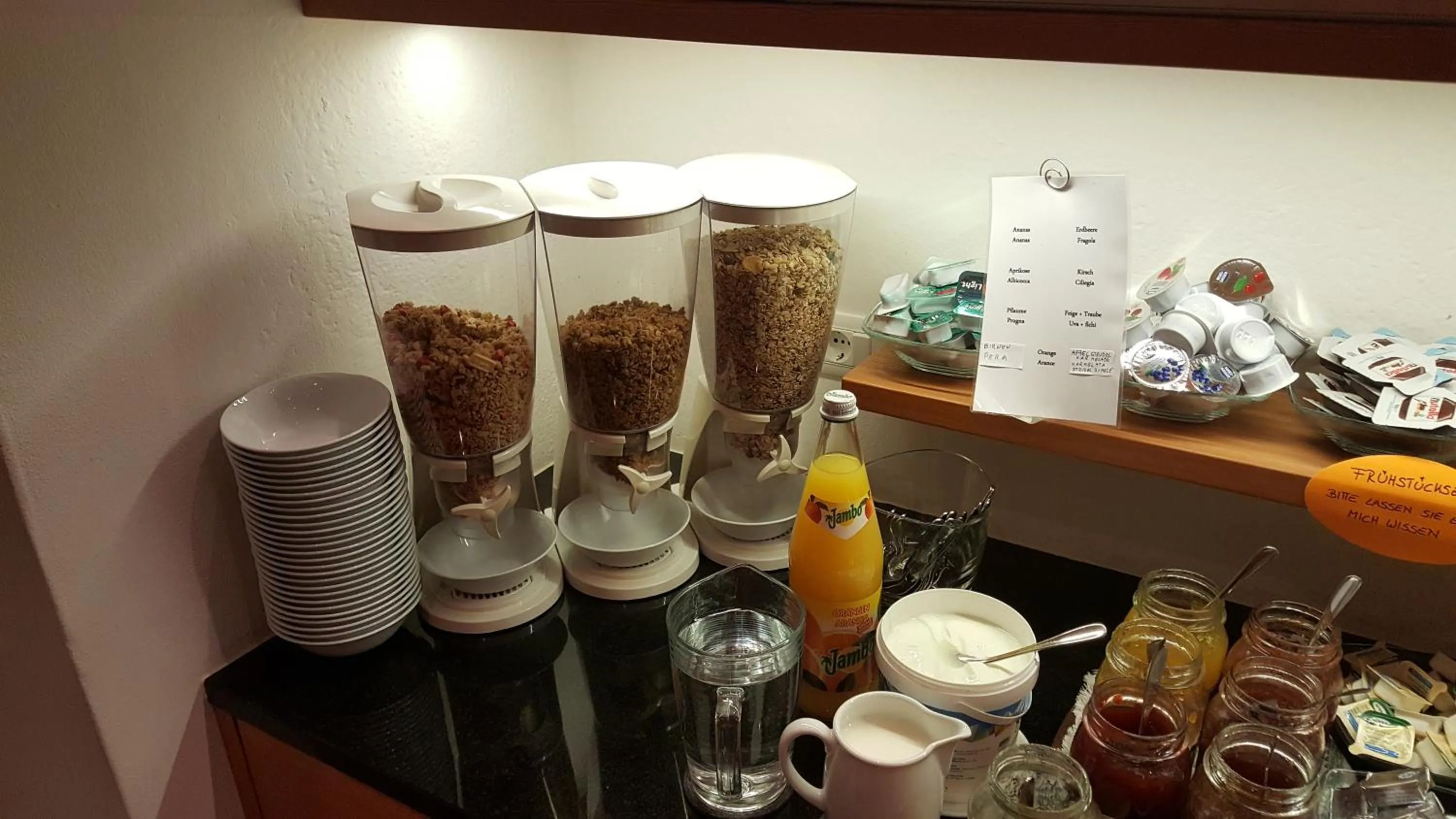 Food and drinks in Garni Kofler