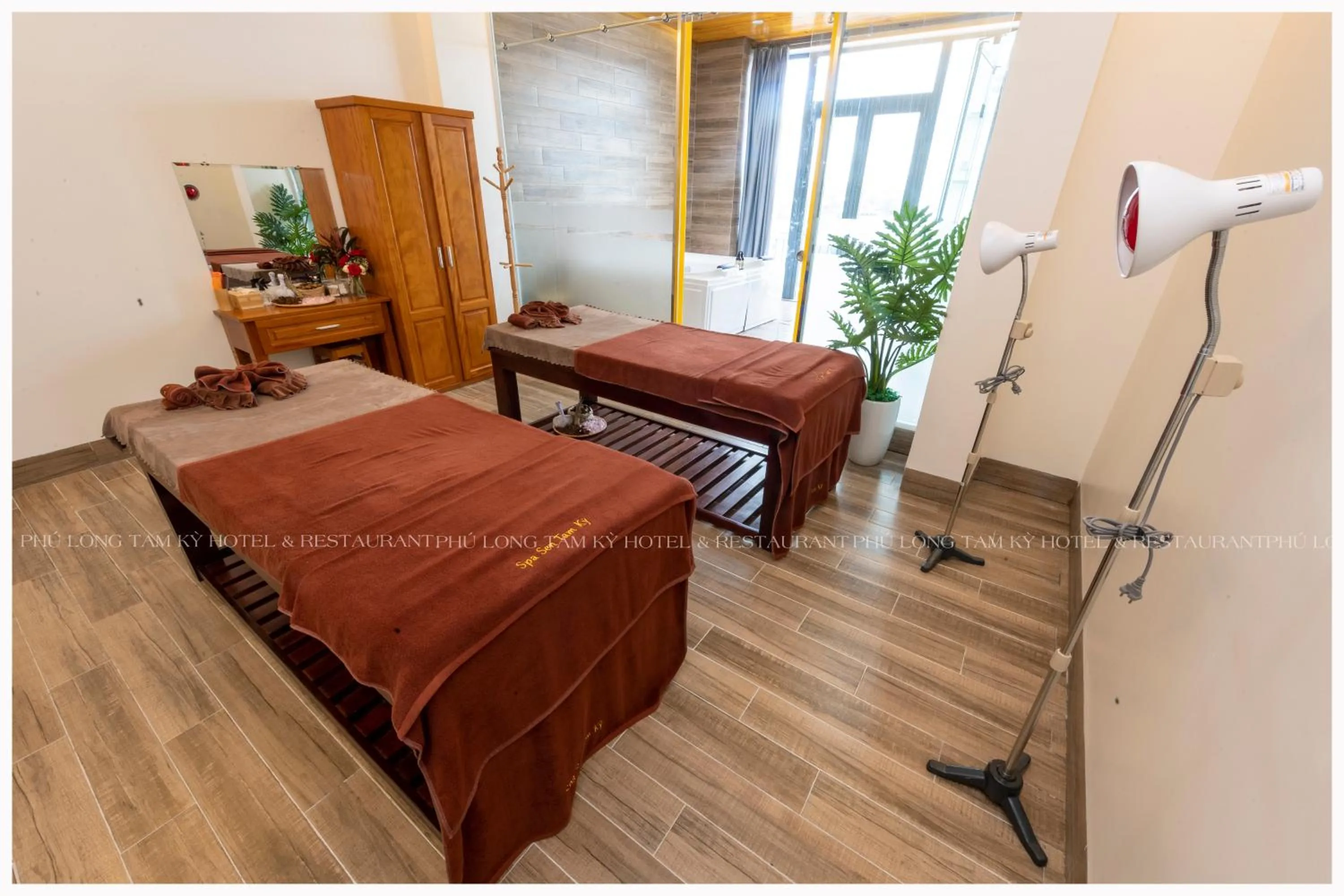 Spa and wellness centre/facilities, Bed in Phú Long Tam Kỳ Hotel & Restaurant