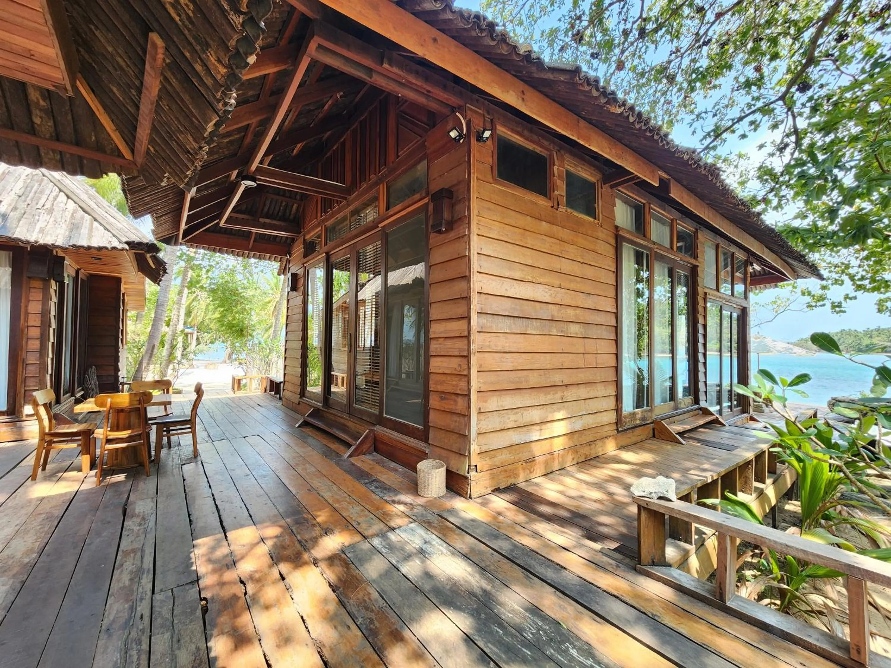 Property building in Full Moon Private Island