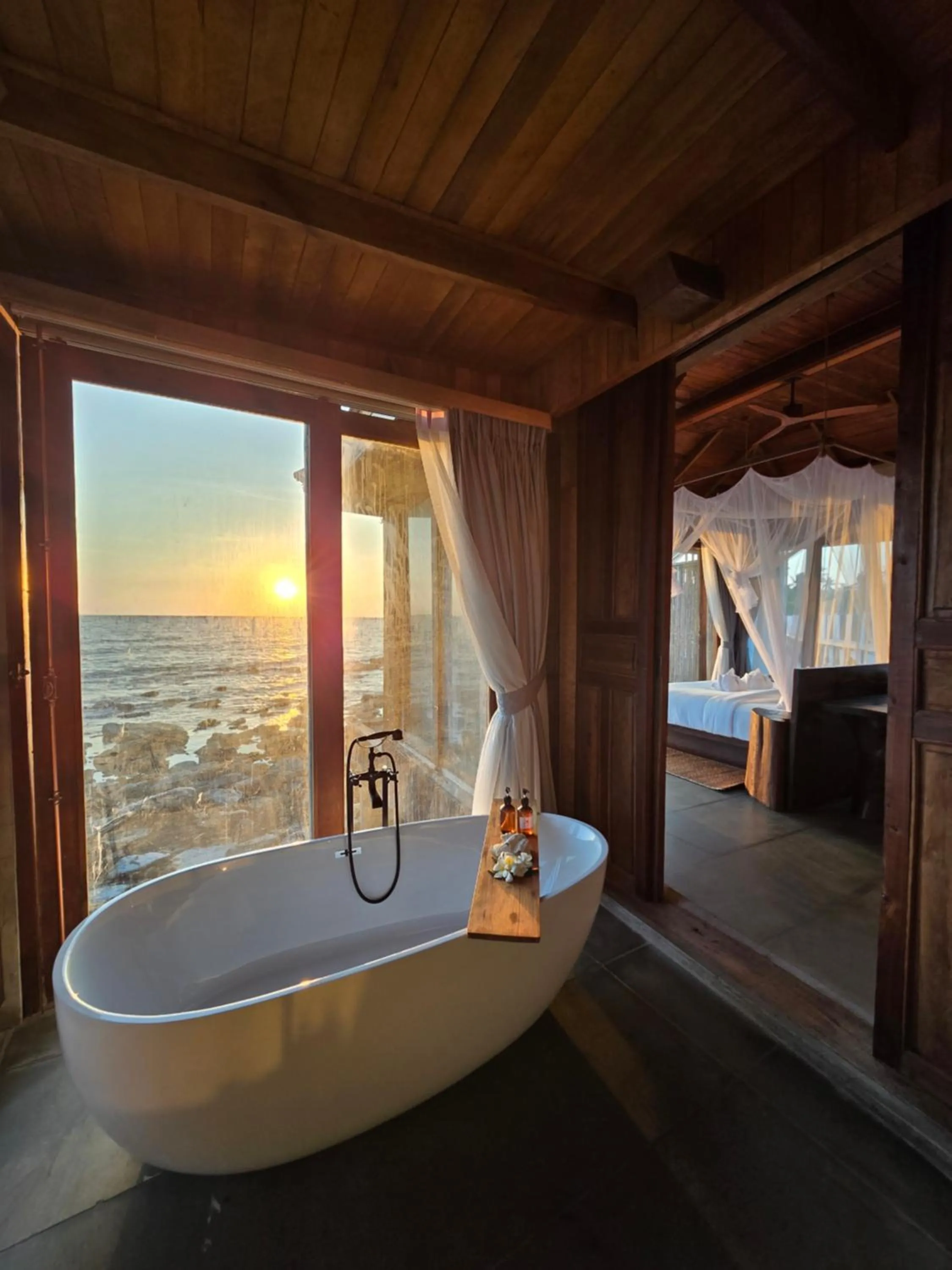 Sea view, Bed in Full Moon Private Island