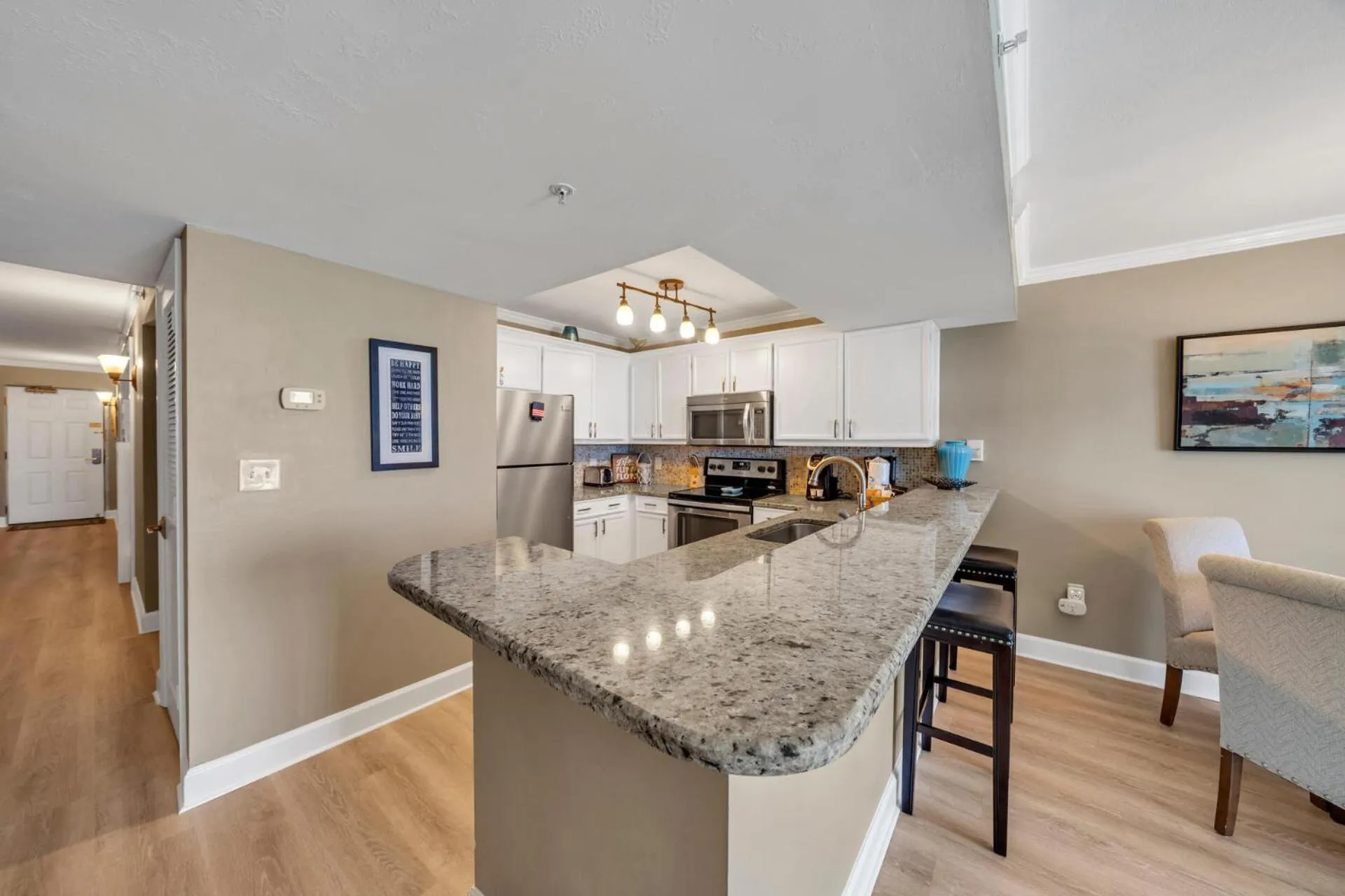 Kitchen or kitchenette, Kitchen/Kitchenette in Pelican Beach Resort by Colasan