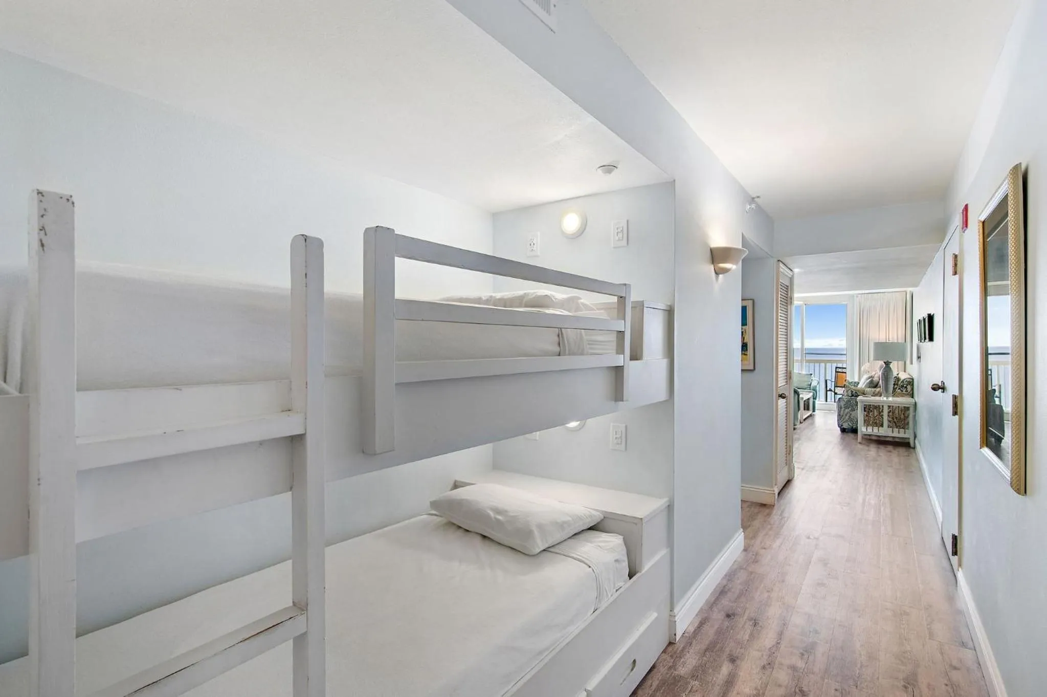 bunk bed, Bed in Pelican Beach Resort by Colasan