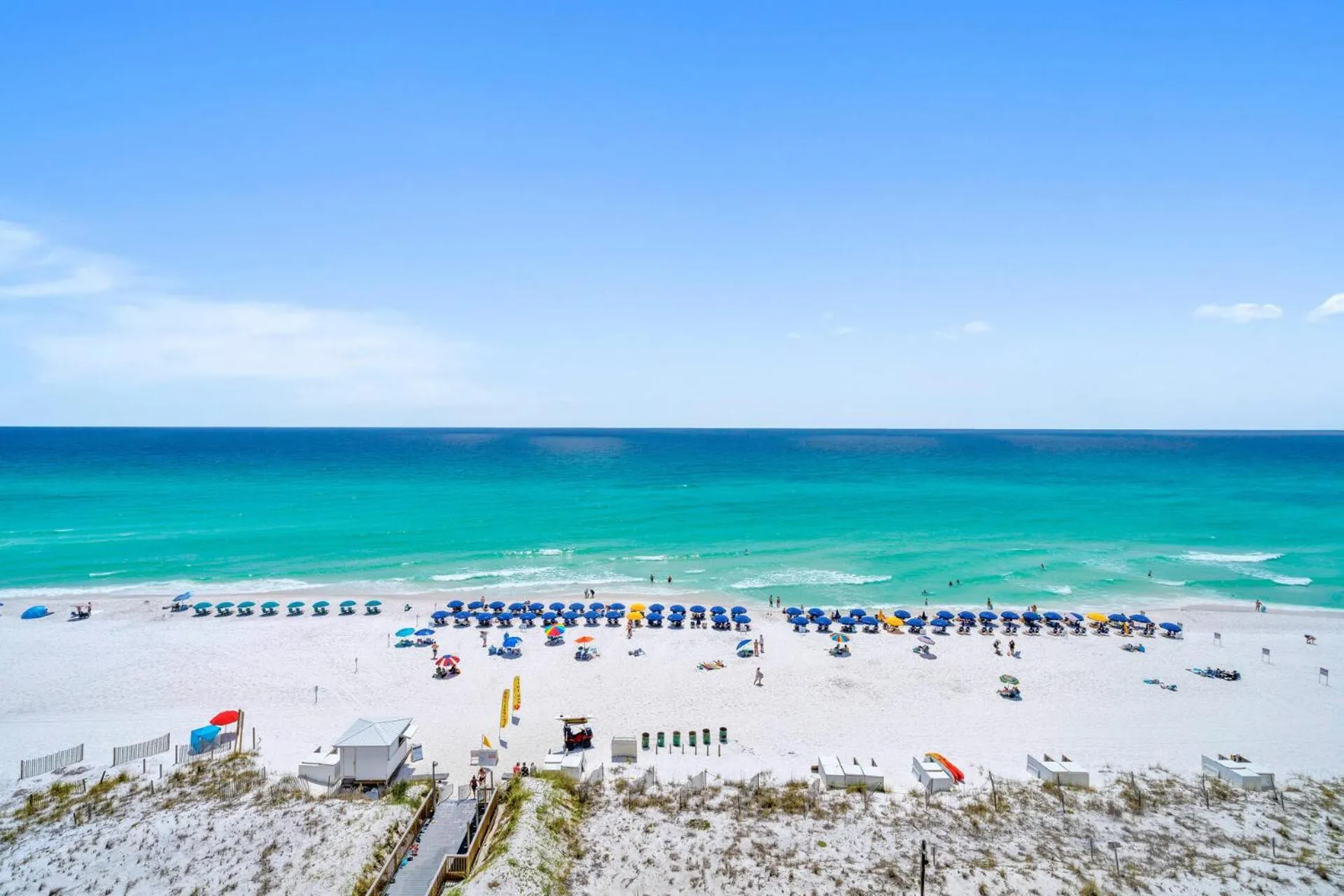 Balcony/Terrace, Beach in Pelican Beach Resort by Colasan