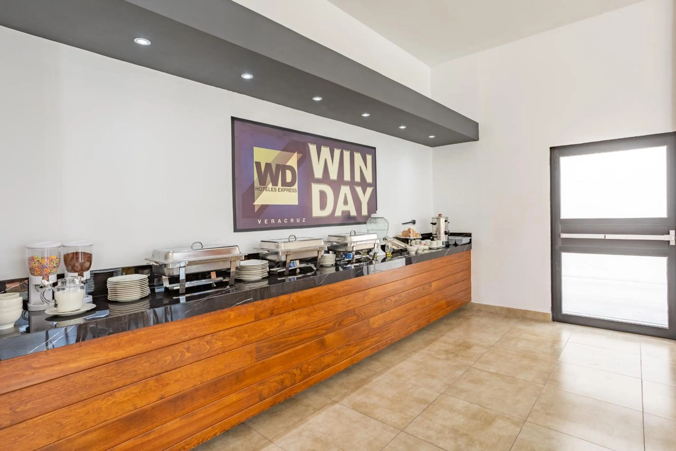 Restaurant/places to eat in WIN DAY Veracruz - Hotel Express