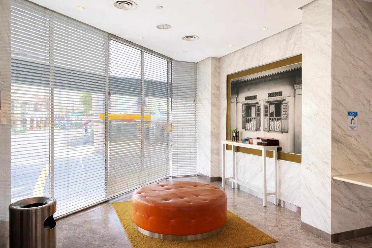 Amrise Hotel Kitchener, Check In 9PM, Check Out 8AM