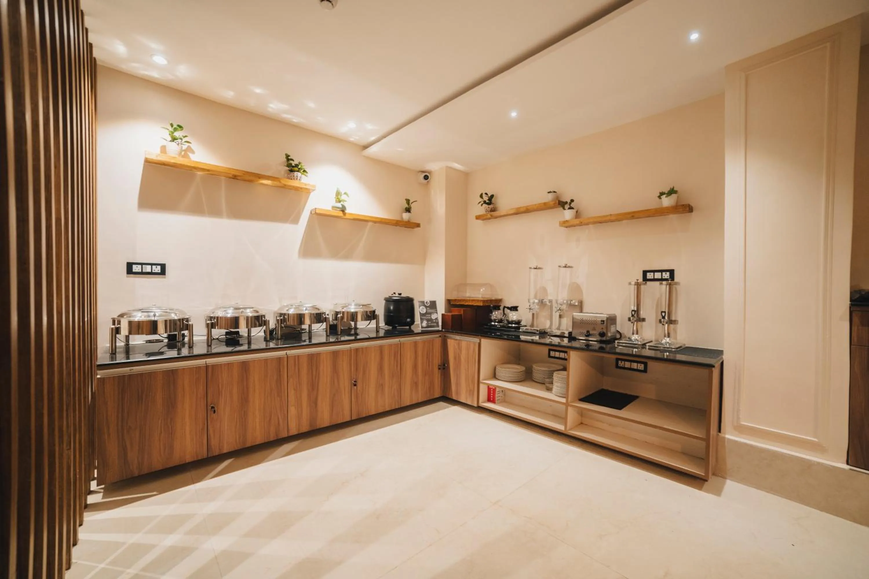 Restaurant/places to eat in Zip By Spree Hotels Gangtok