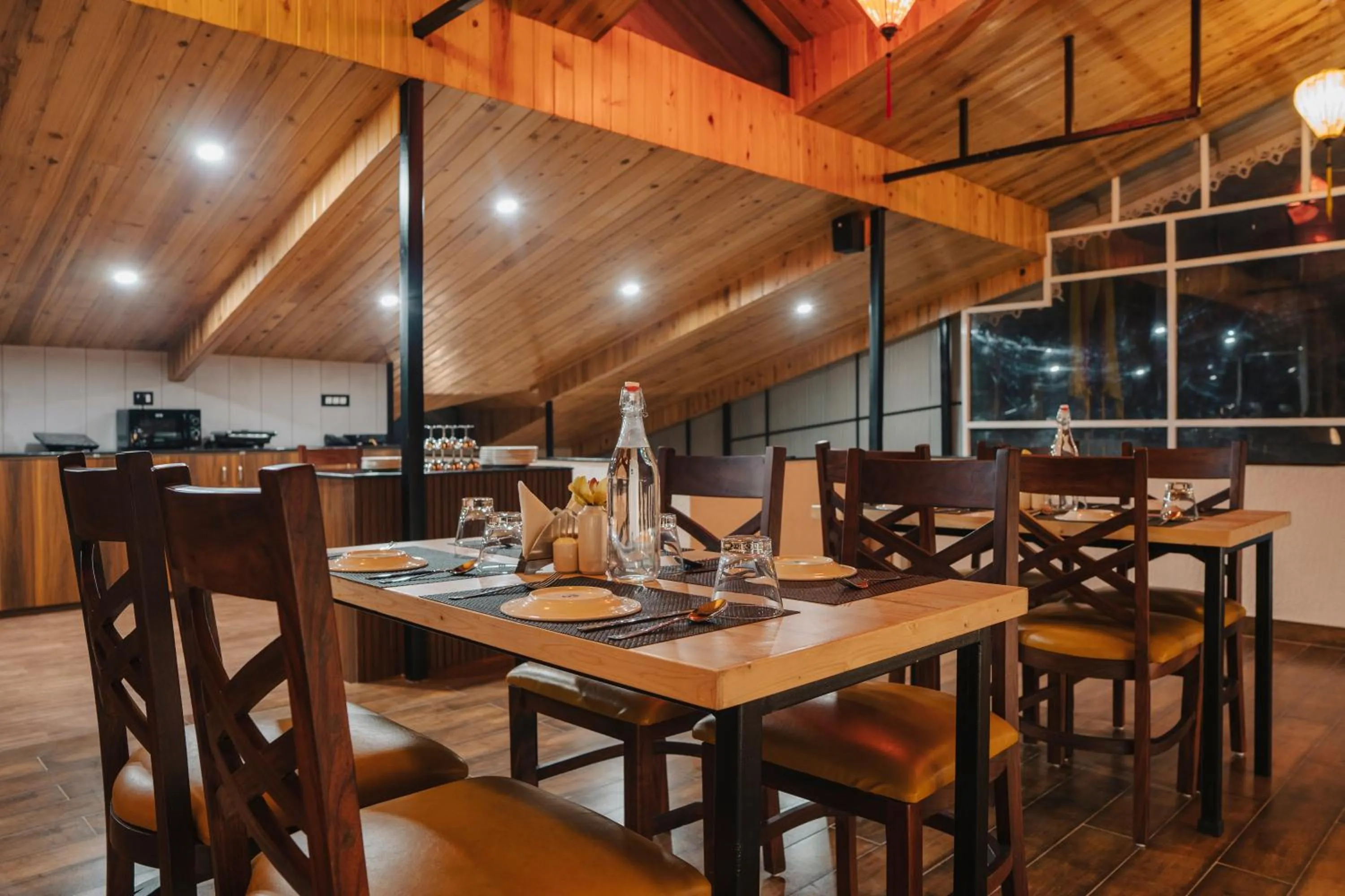 Restaurant/places to eat in Zip By Spree Hotels Gangtok