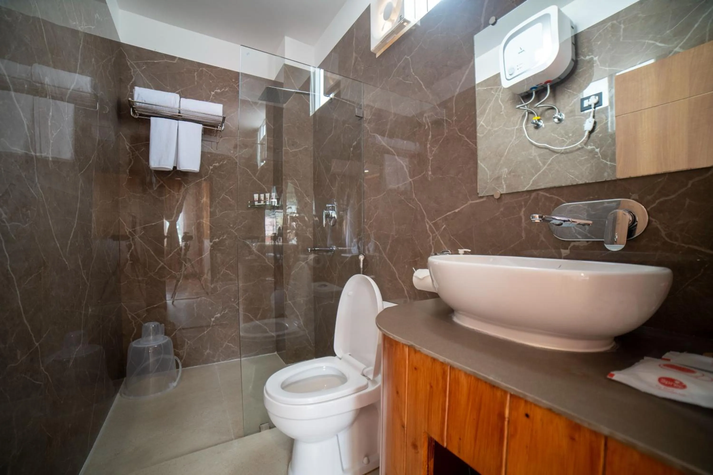 Shower in Zip By Spree Hotels Gangtok