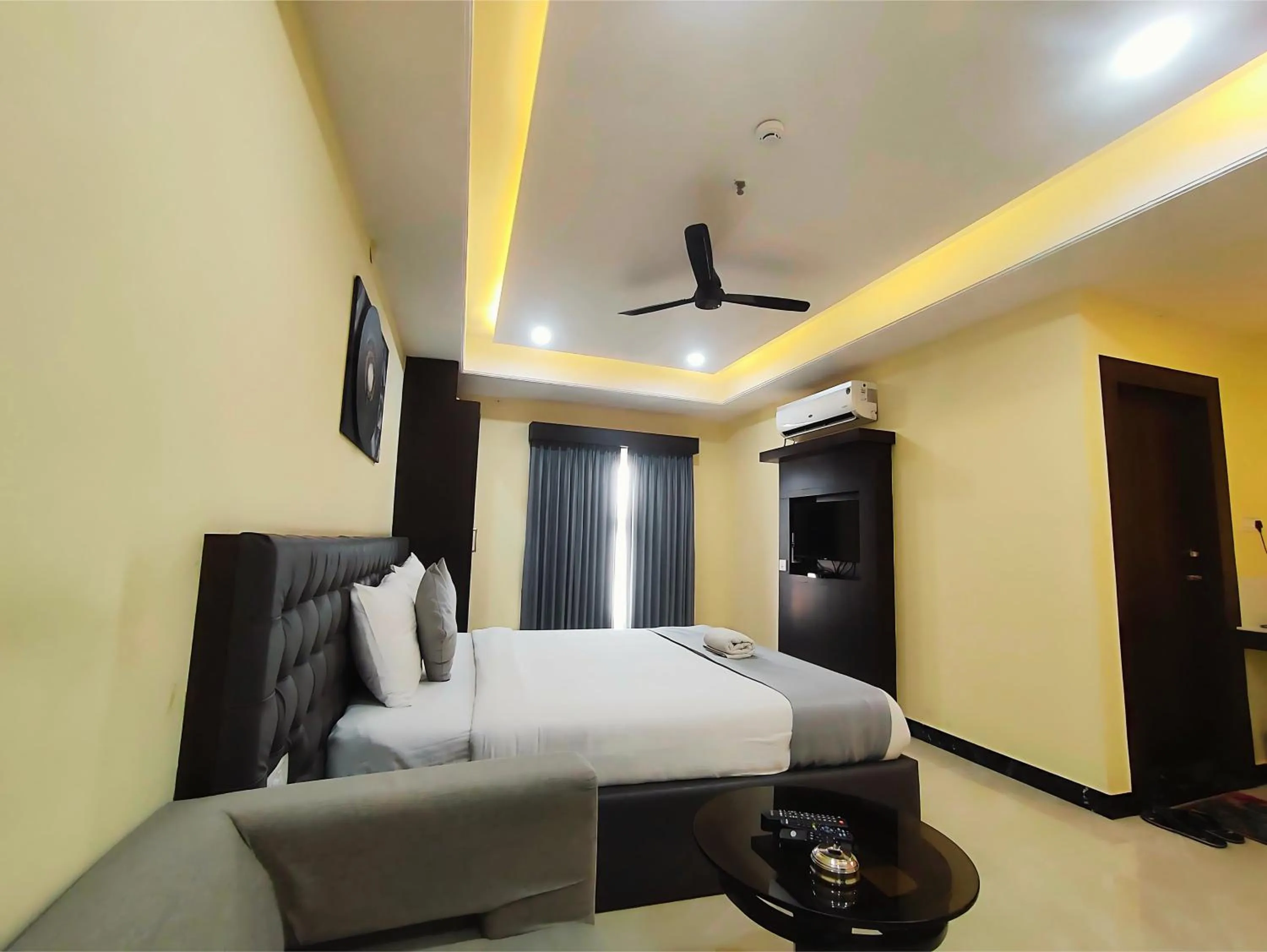 Bed in HOTEL PAPILIO