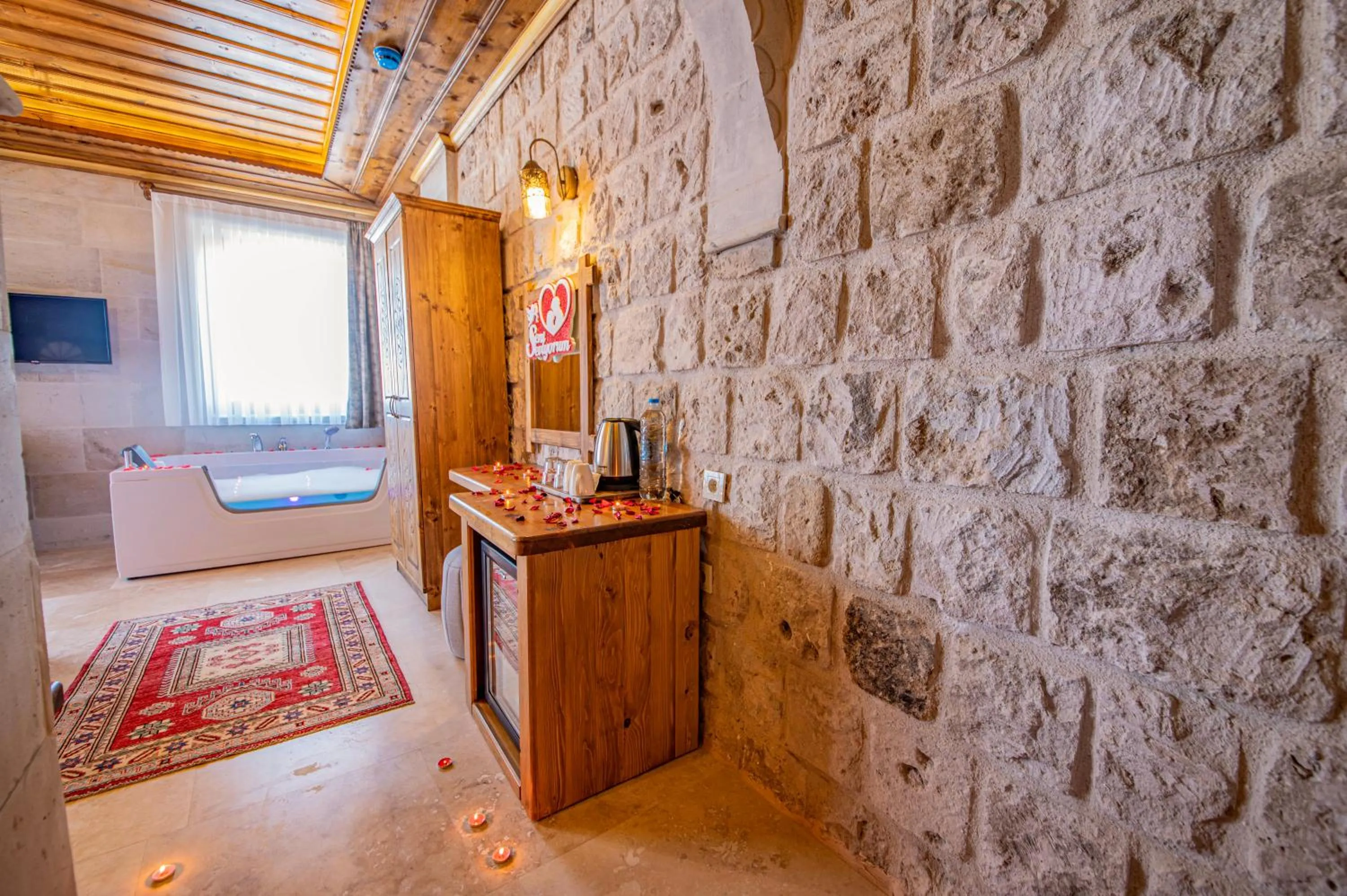 Bath in Remus Romulus Cappadocia