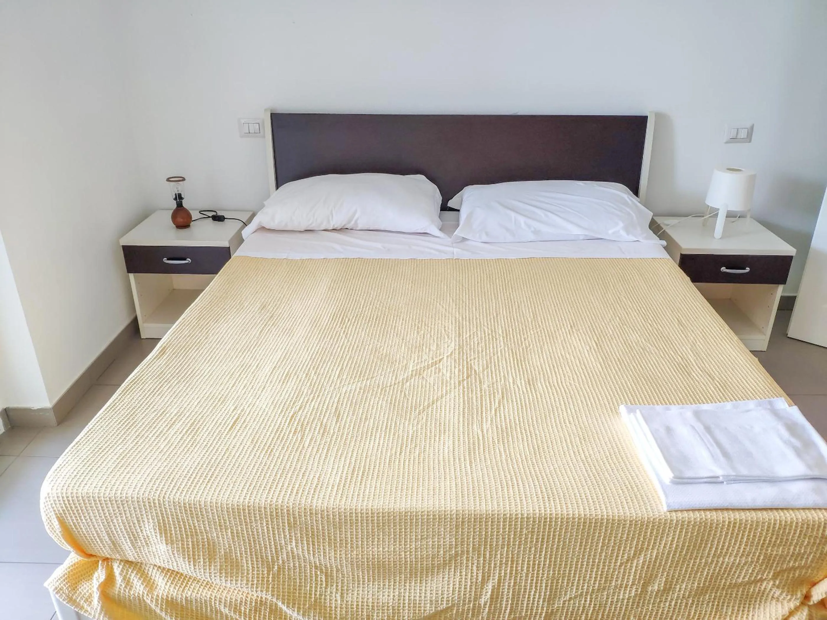 Bedroom, Bed in Homiday - Residence Mykonos