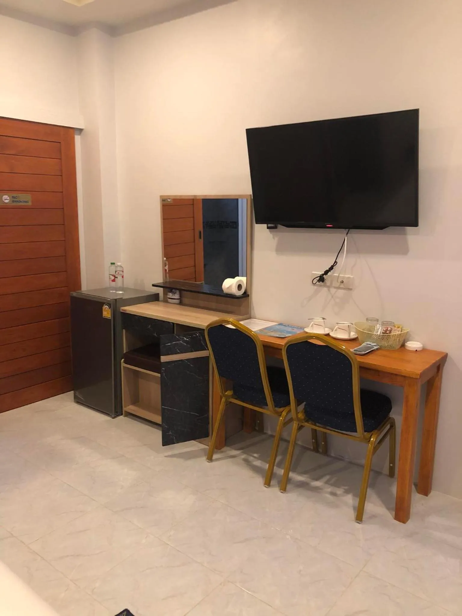 Property building in M&N Guesthouse Kata