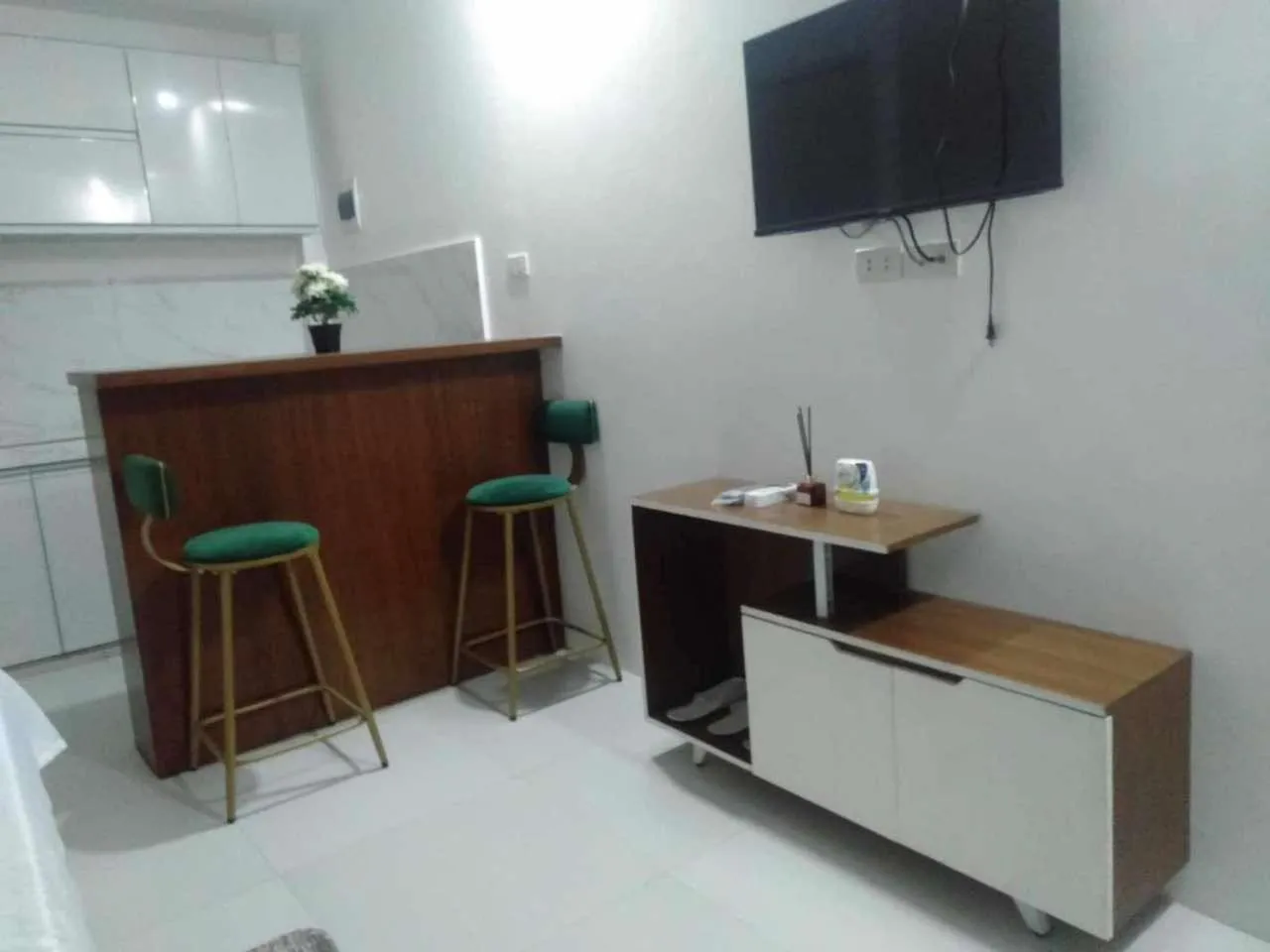 TV and multimedia in JP Suites & Residences