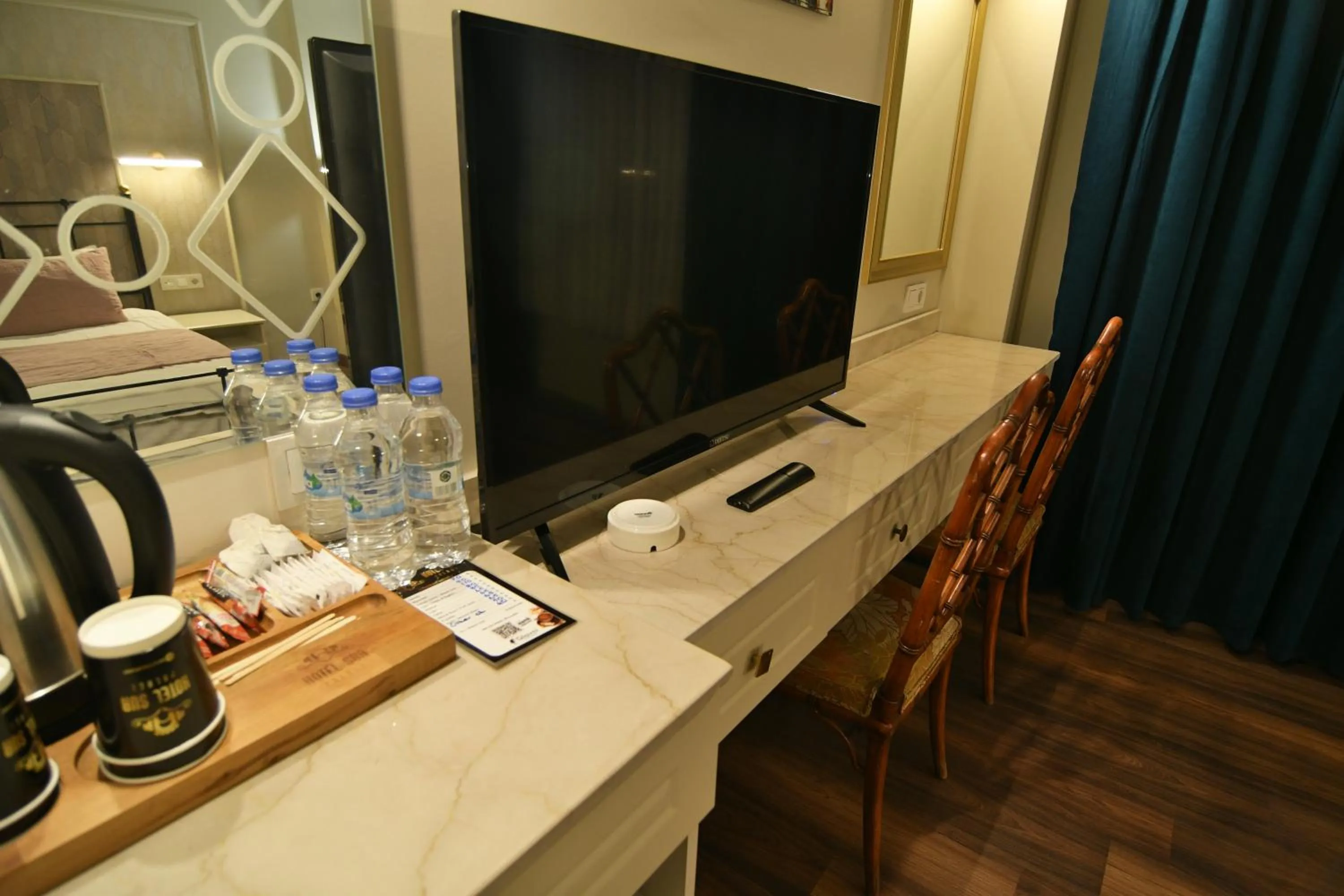 Family in SUR PALACE OTEL