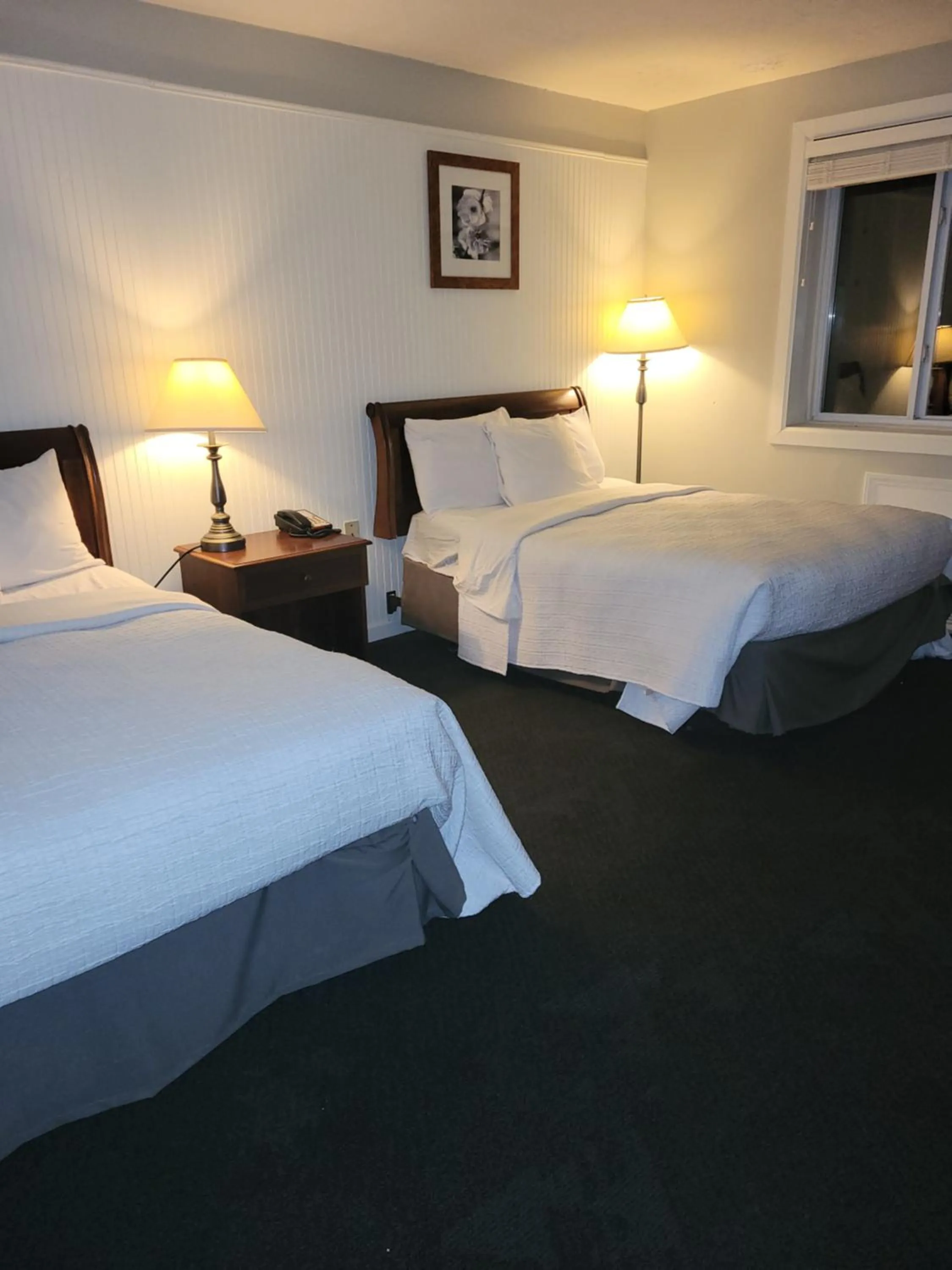 Bed in Natural Bridge Hotel, Trademark Collection by Wyndham