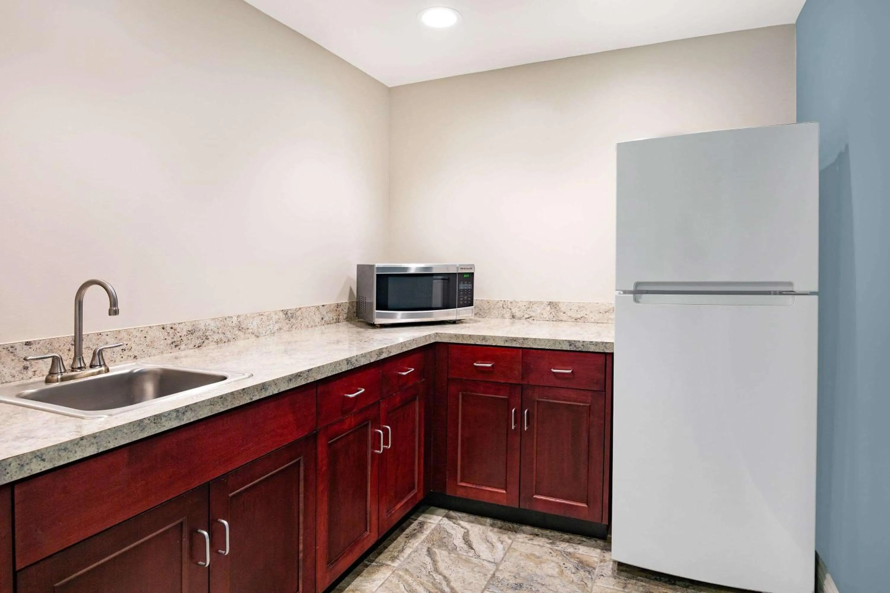 Photo of the whole room in Natural Bridge Hotel, Trademark Collection by Wyndham