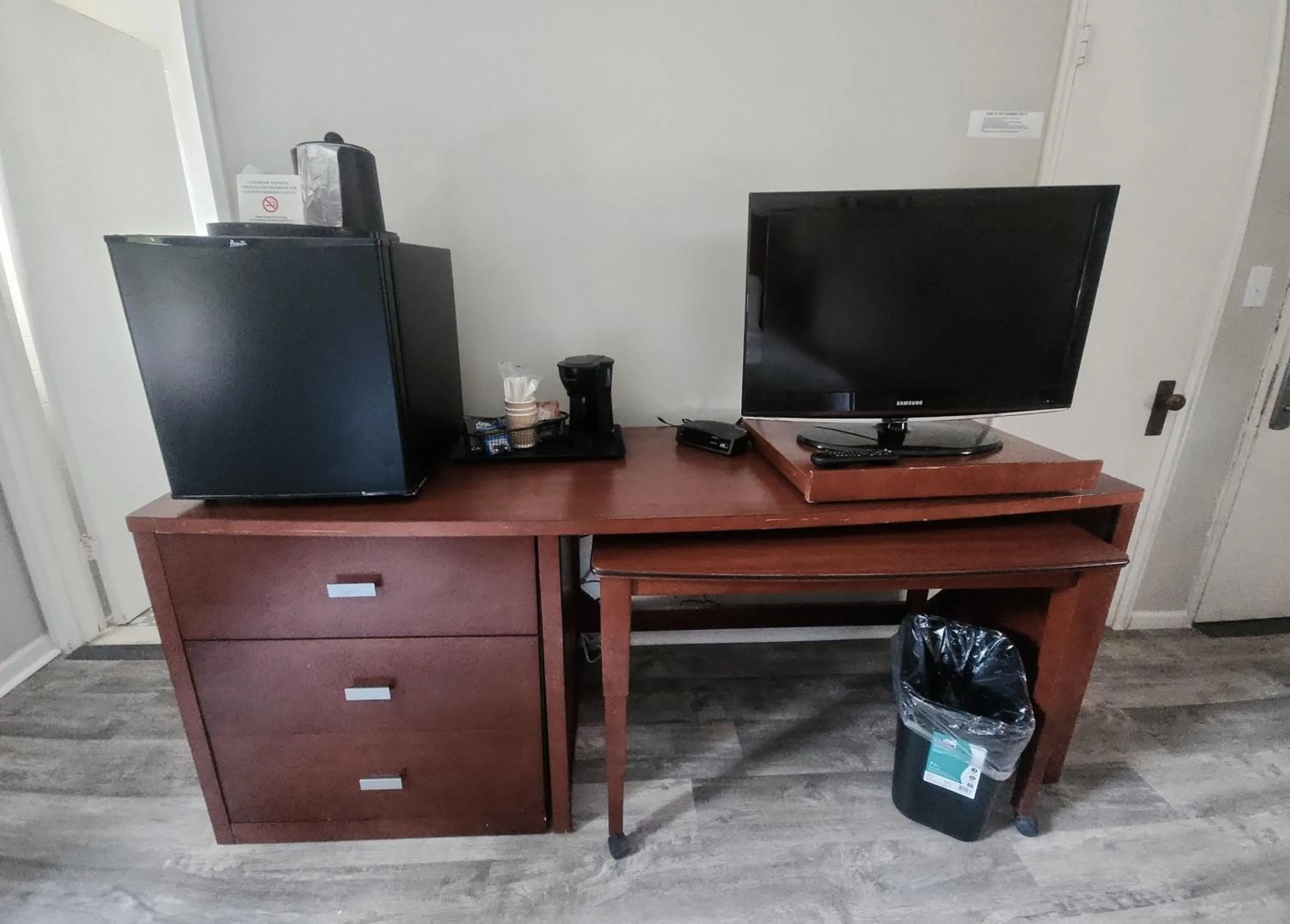 TV and multimedia in Natural Bridge Hotel, Trademark Collection by Wyndham