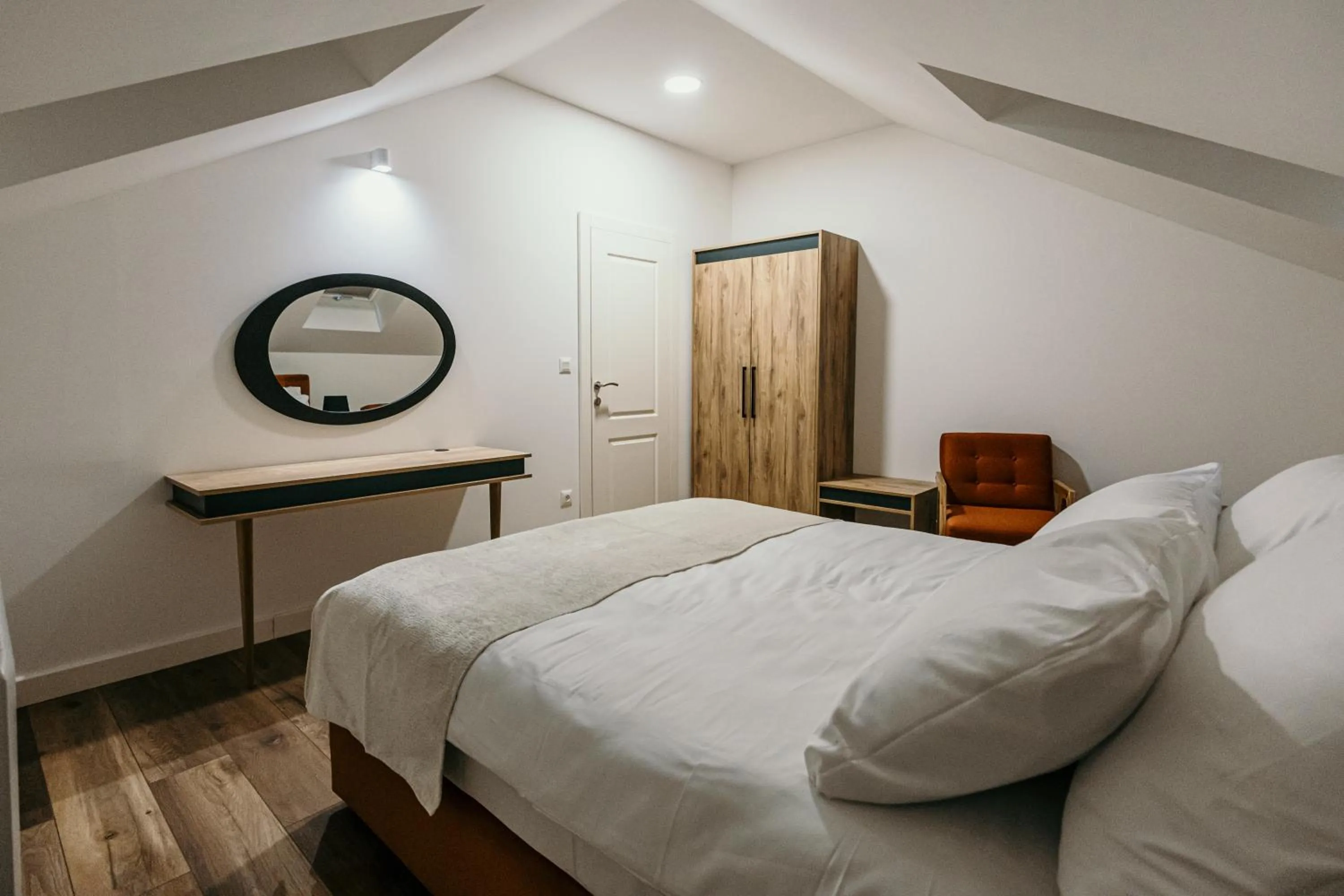 Bed in Pansion "Fawlty Towers" Sarajevo