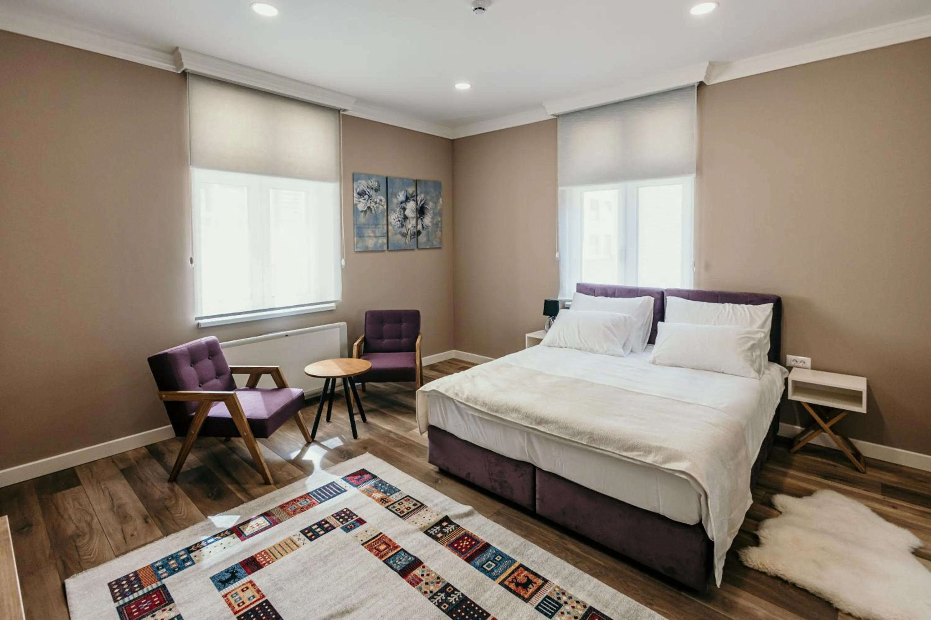 Bed in Pansion "Fawlty Towers" Sarajevo