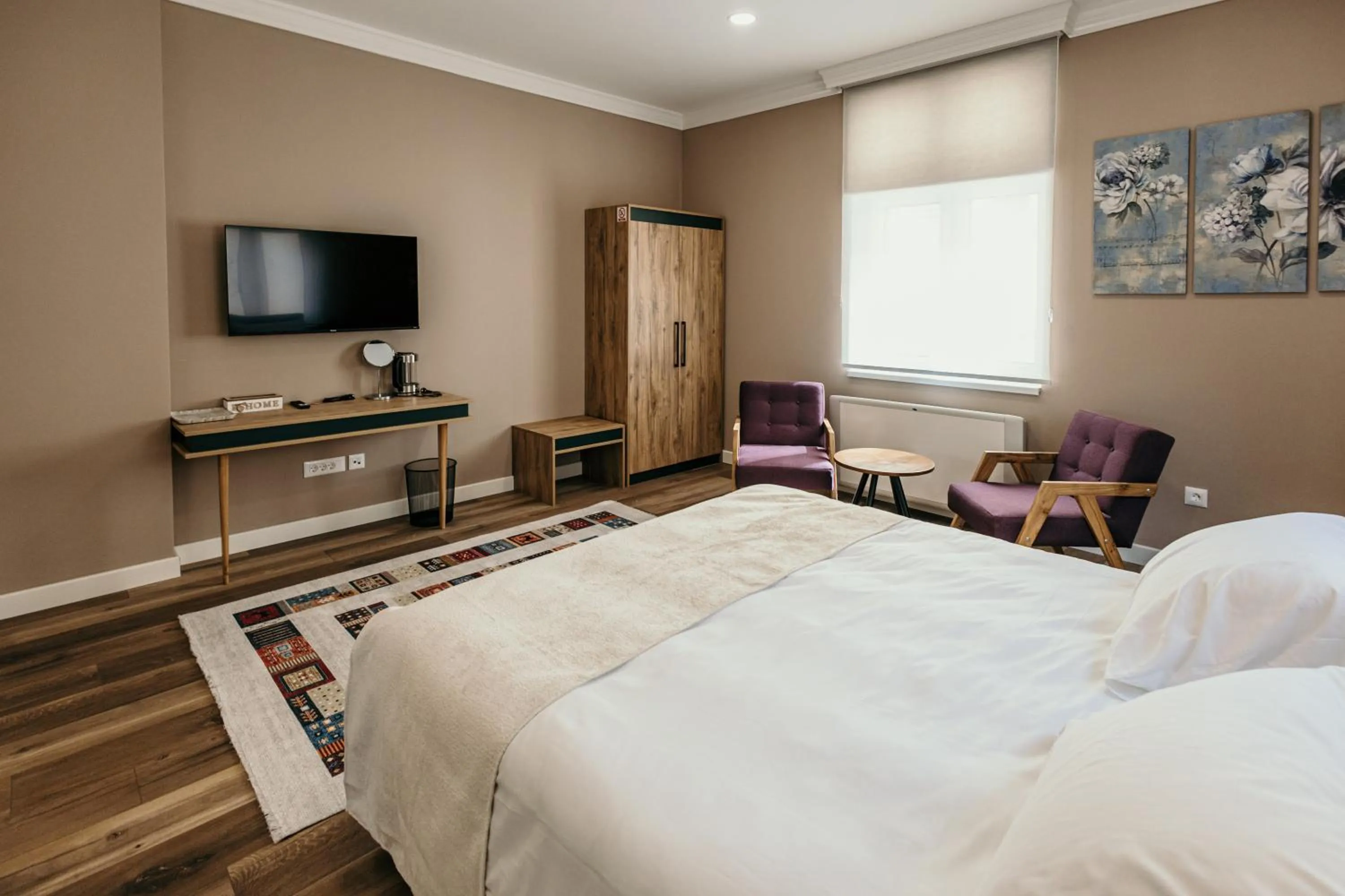 Bed in Pansion "Fawlty Towers" Sarajevo